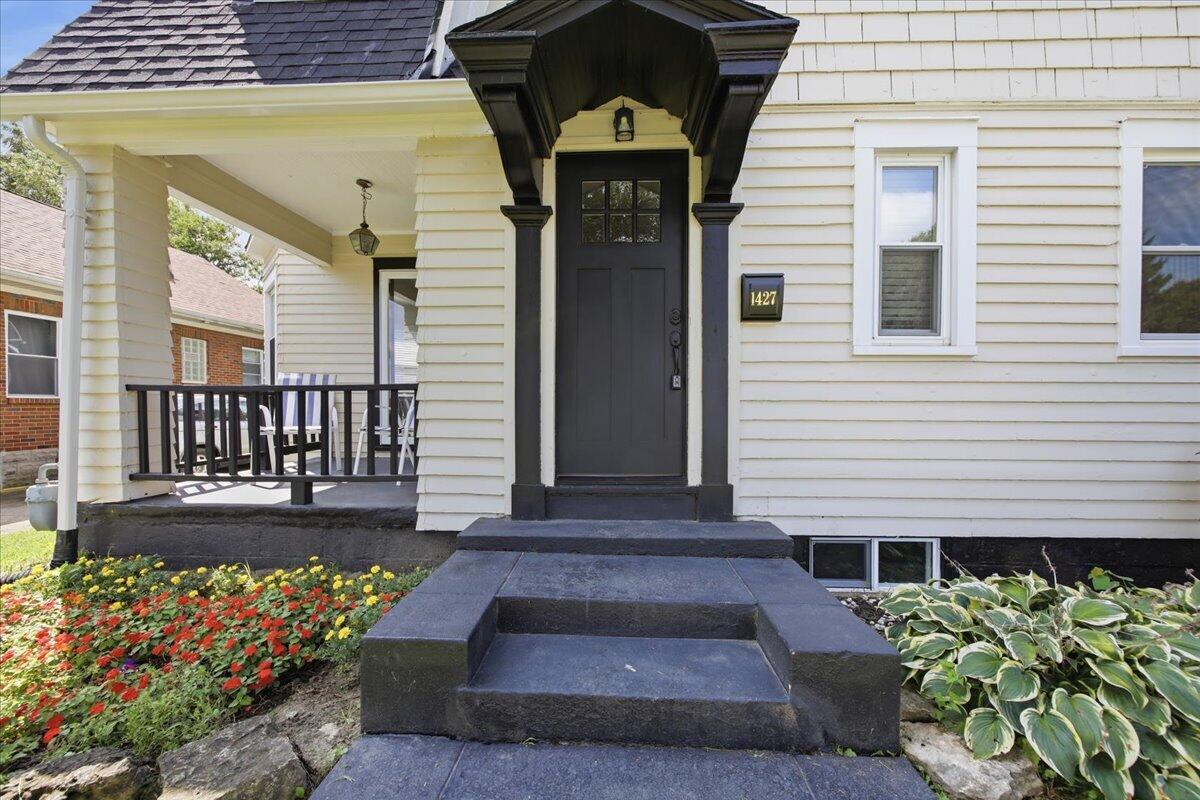 1427 Pythian, Springfield, Ohio 45504