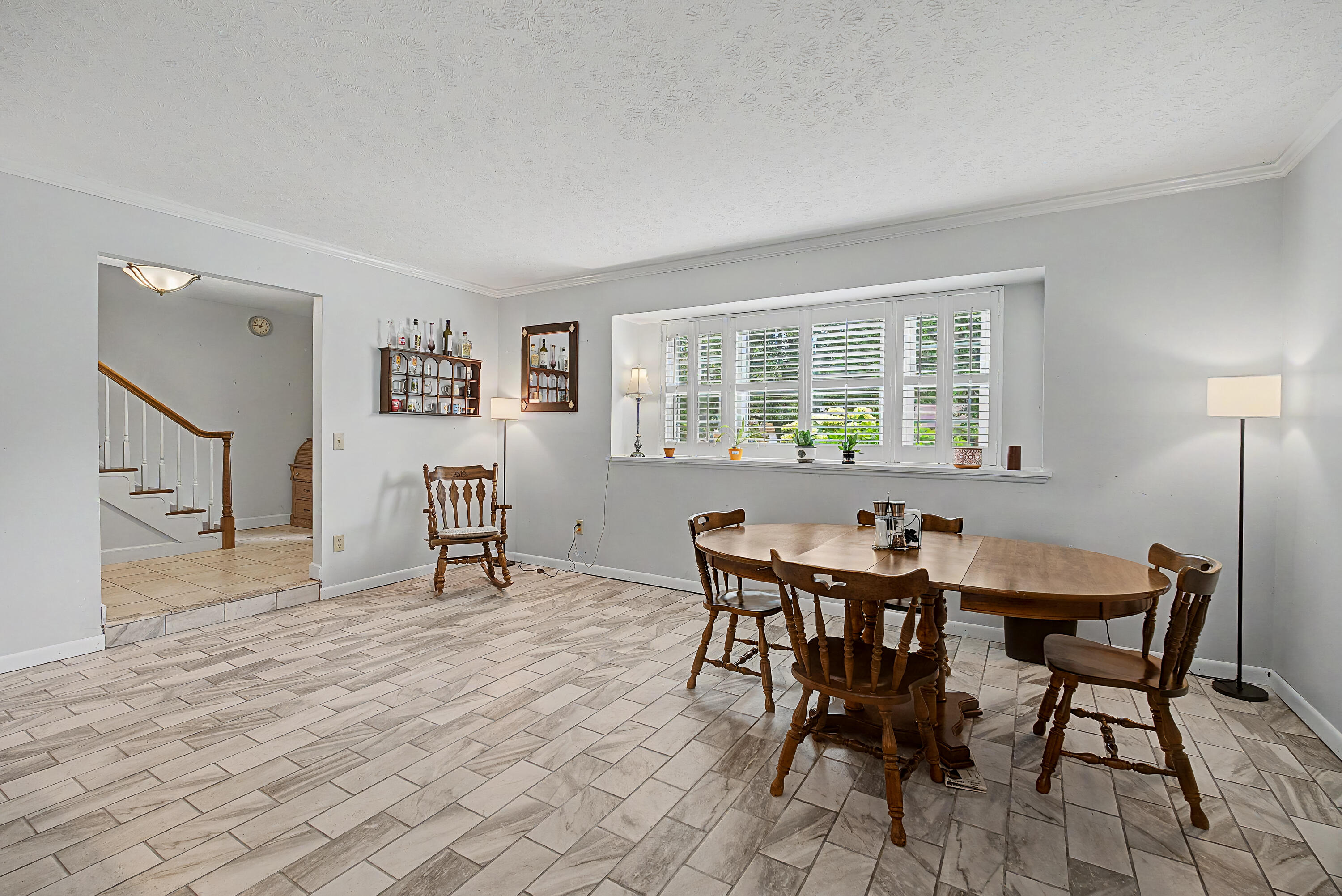 129 Outerview, Xenia, Ohio 45385