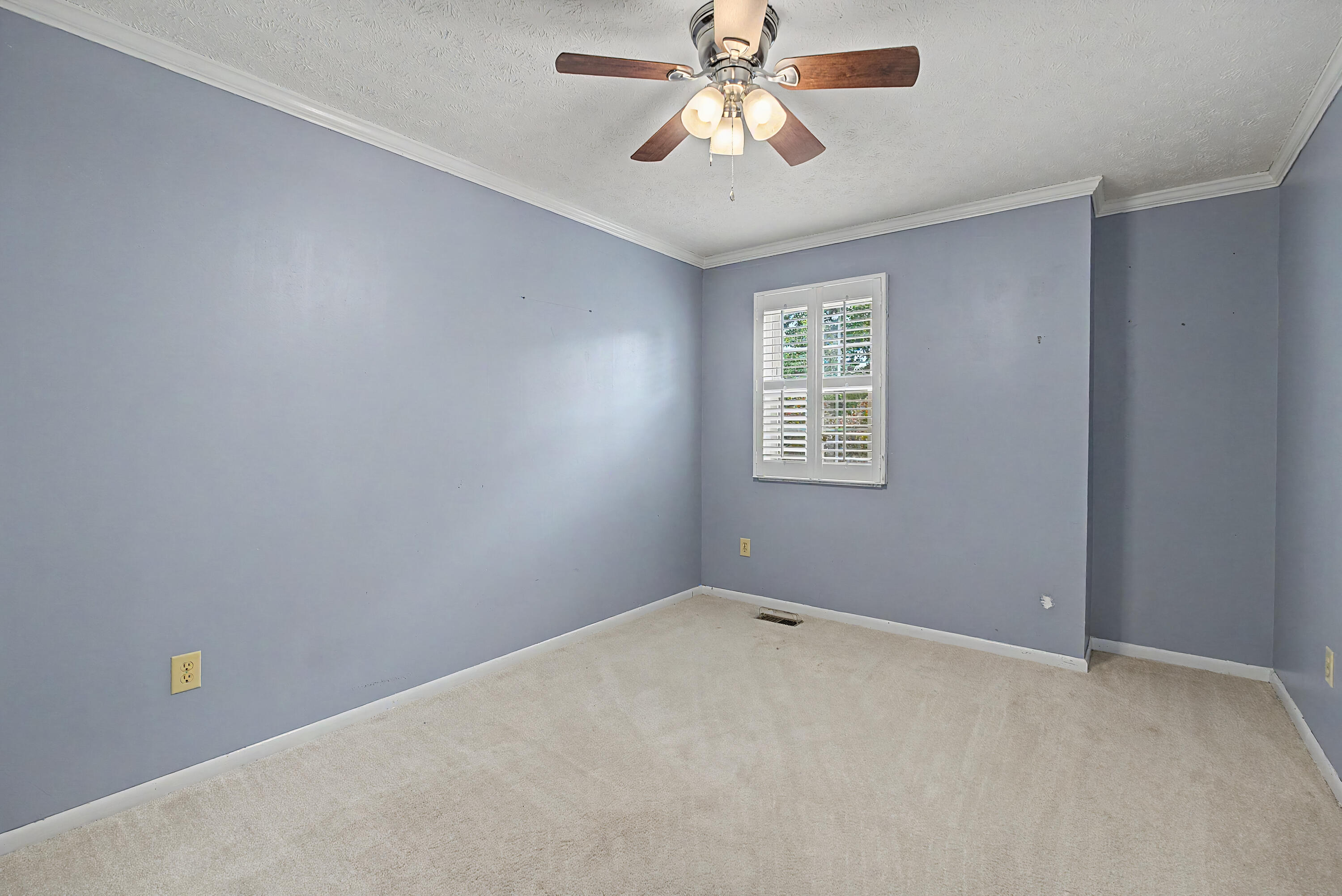 129 Outerview, Xenia, Ohio 45385