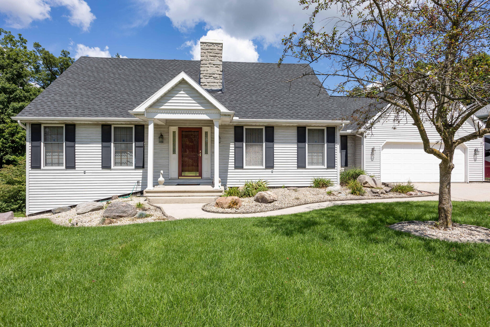 1309 Firethorn, Bellefontaine, Ohio 43311