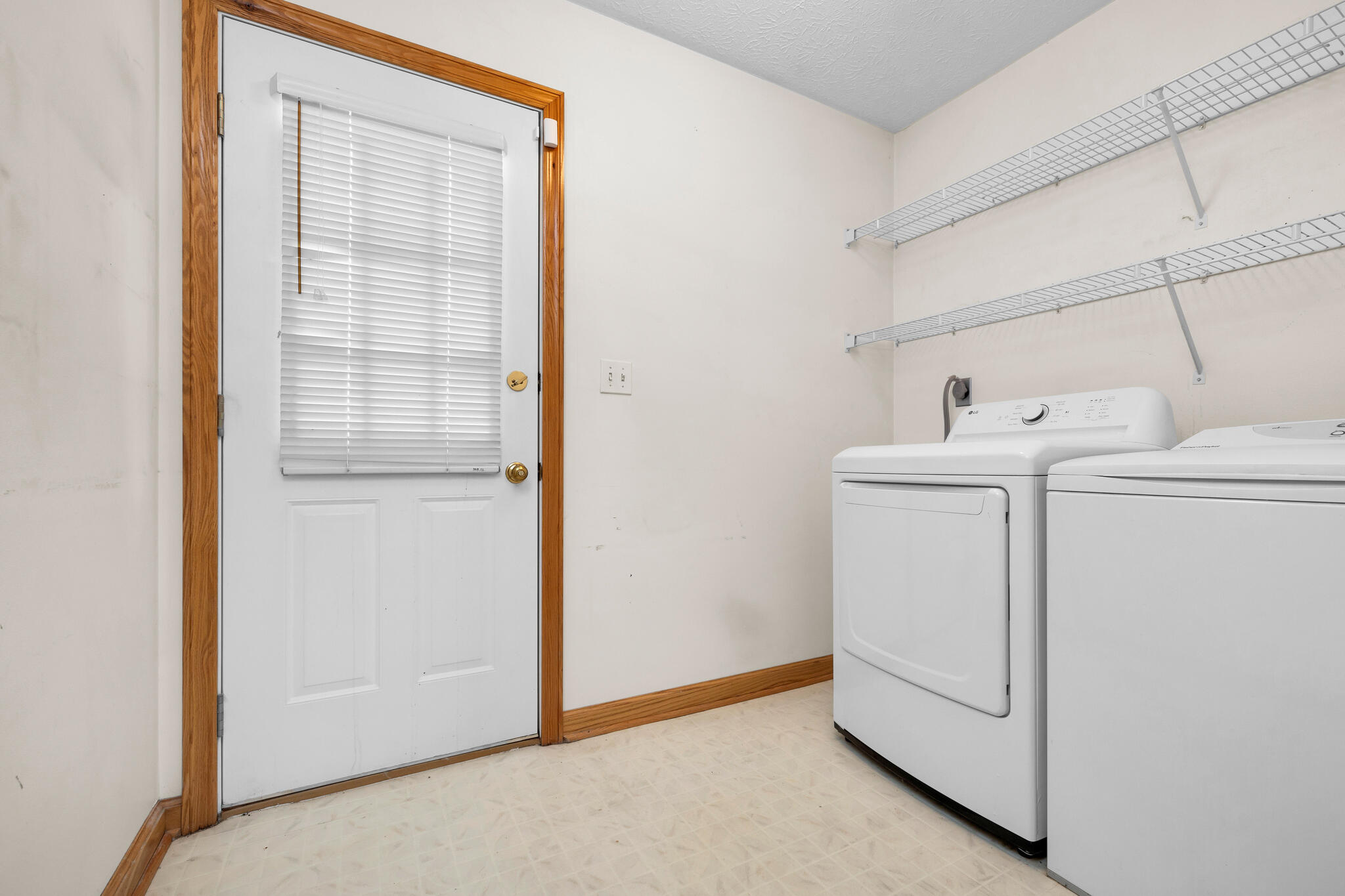 1309 Firethorn, Bellefontaine, Ohio 43311