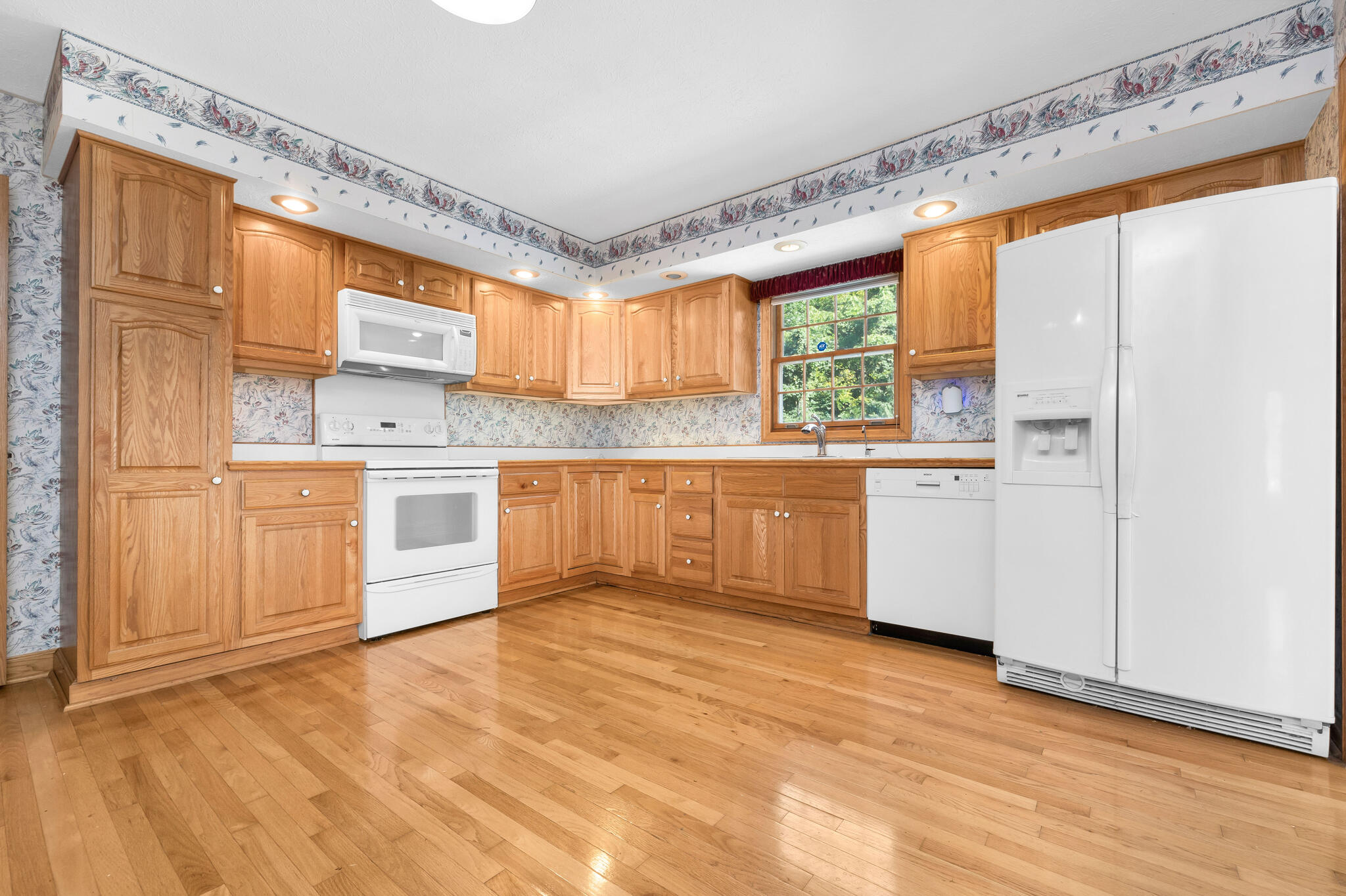 1309 Firethorn, Bellefontaine, Ohio 43311