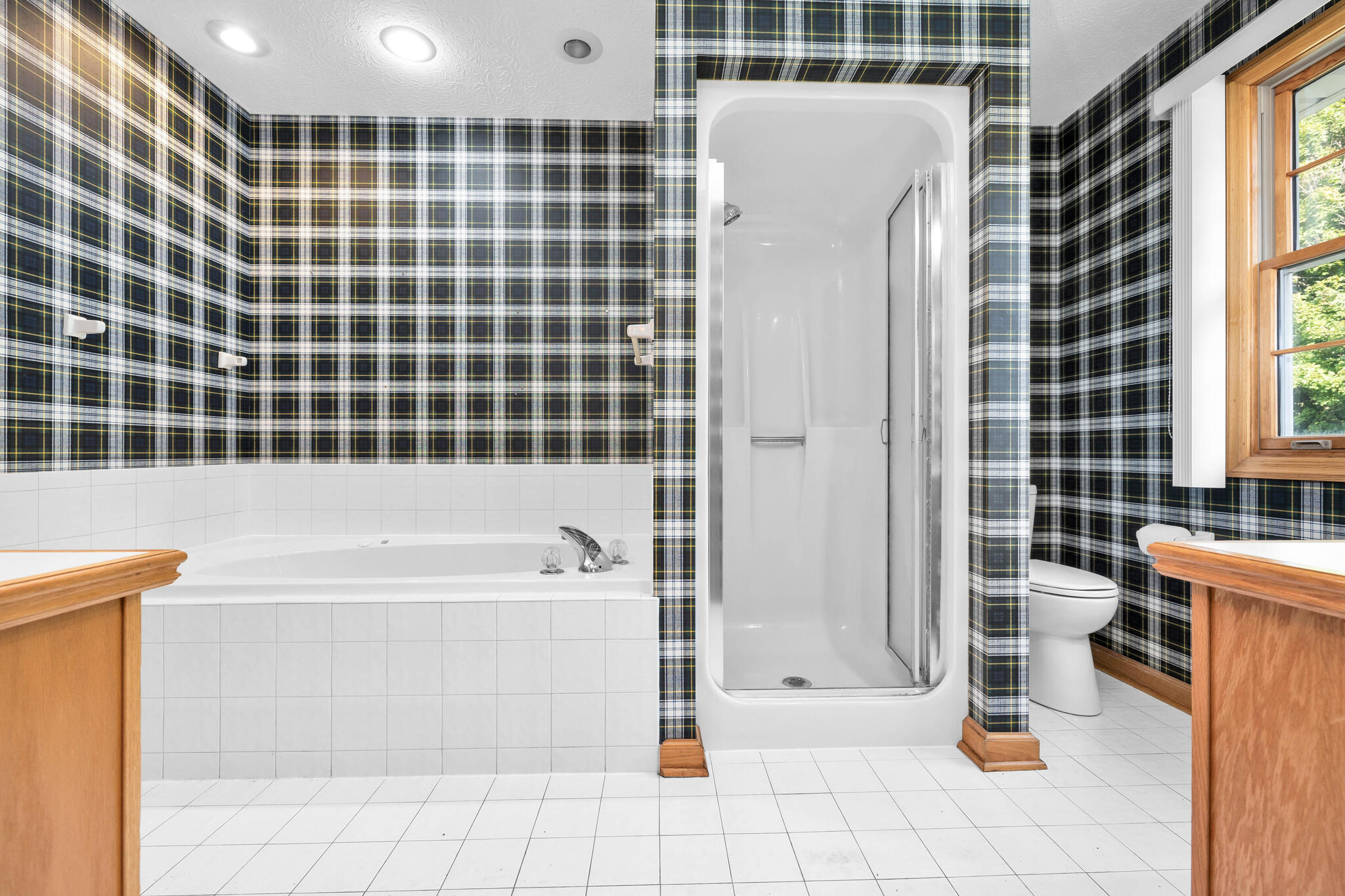 1309 Firethorn, Bellefontaine, Ohio 43311