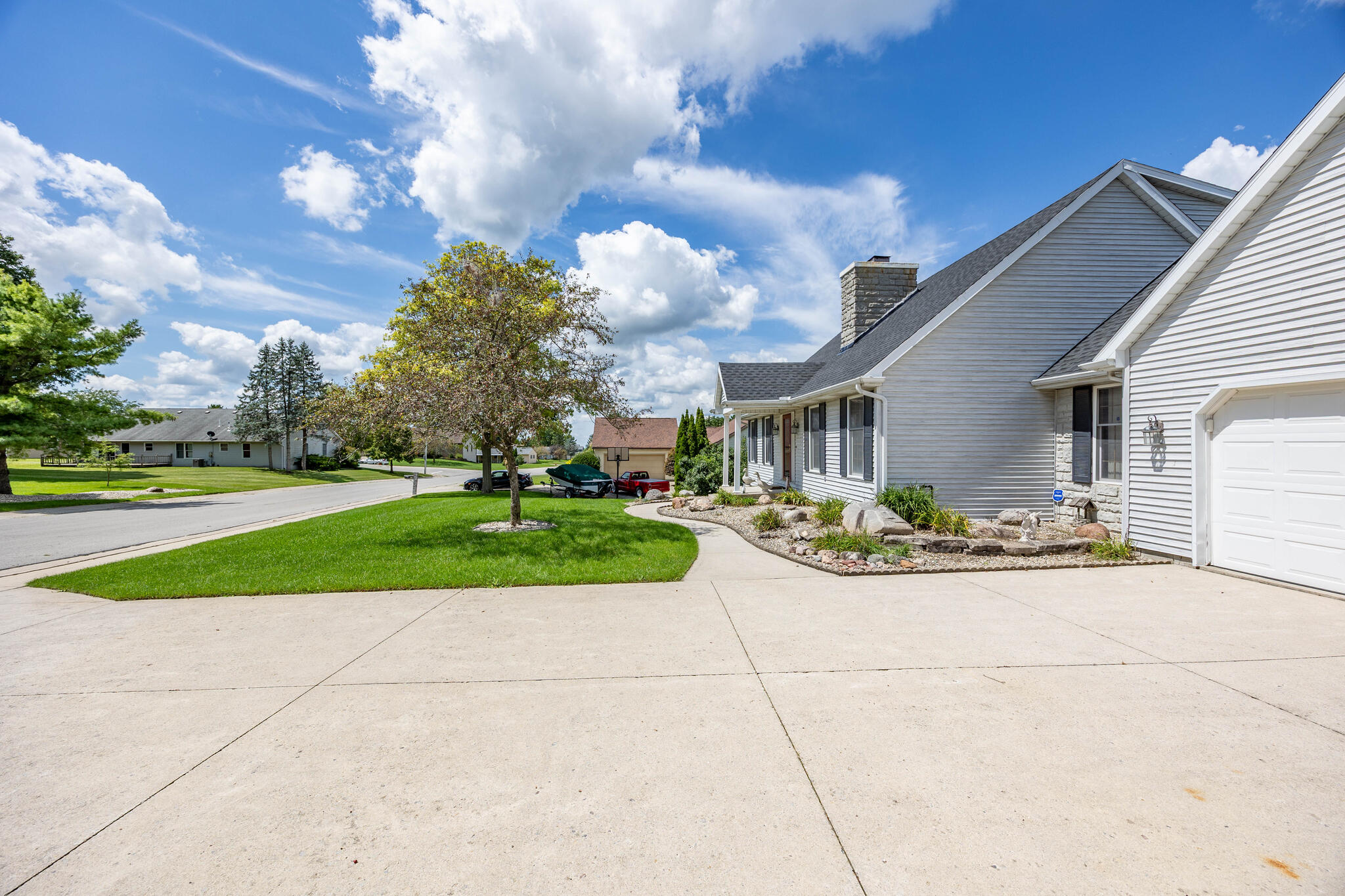 1309 Firethorn, Bellefontaine, Ohio 43311