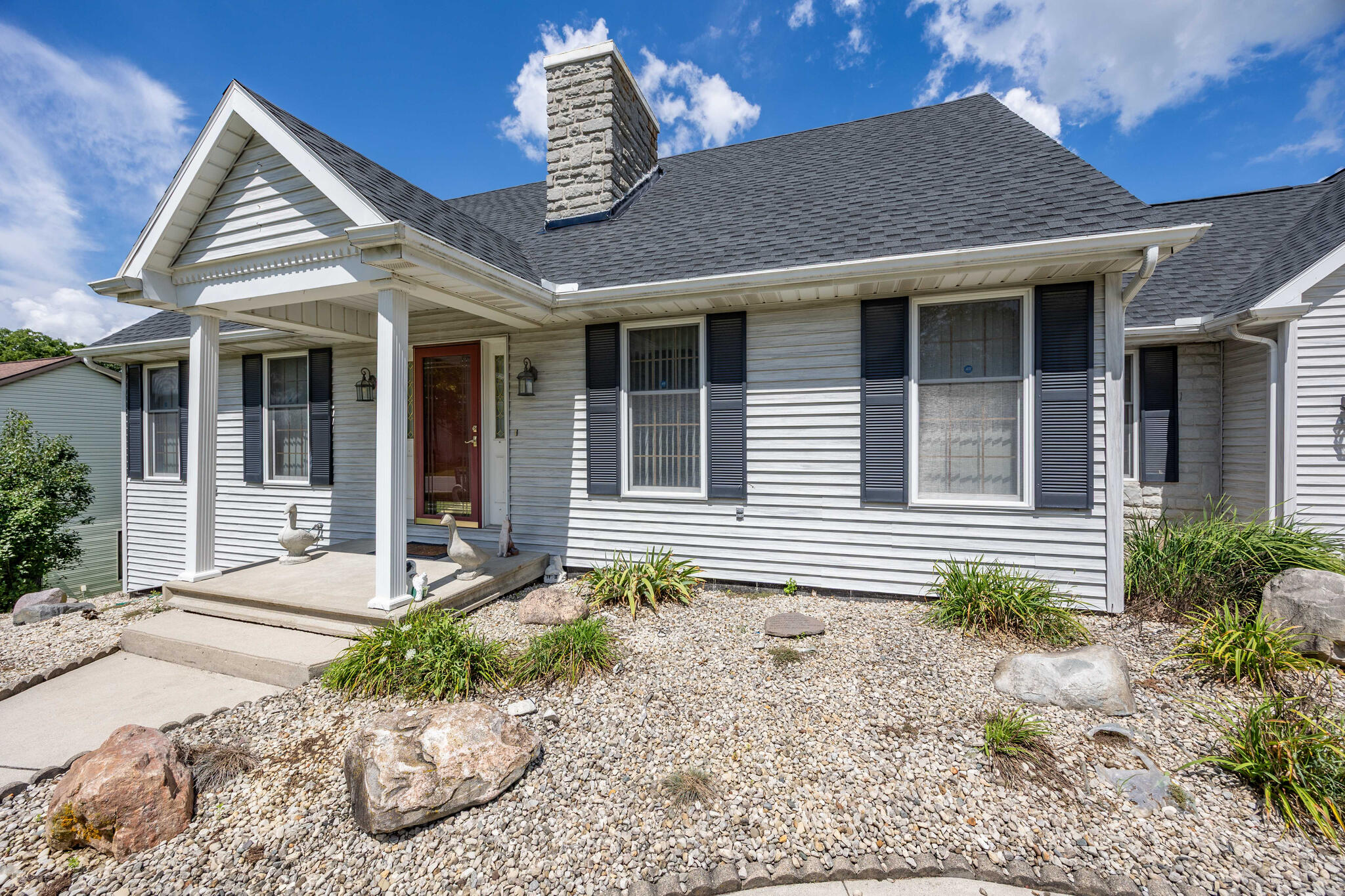 1309 Firethorn, Bellefontaine, Ohio 43311