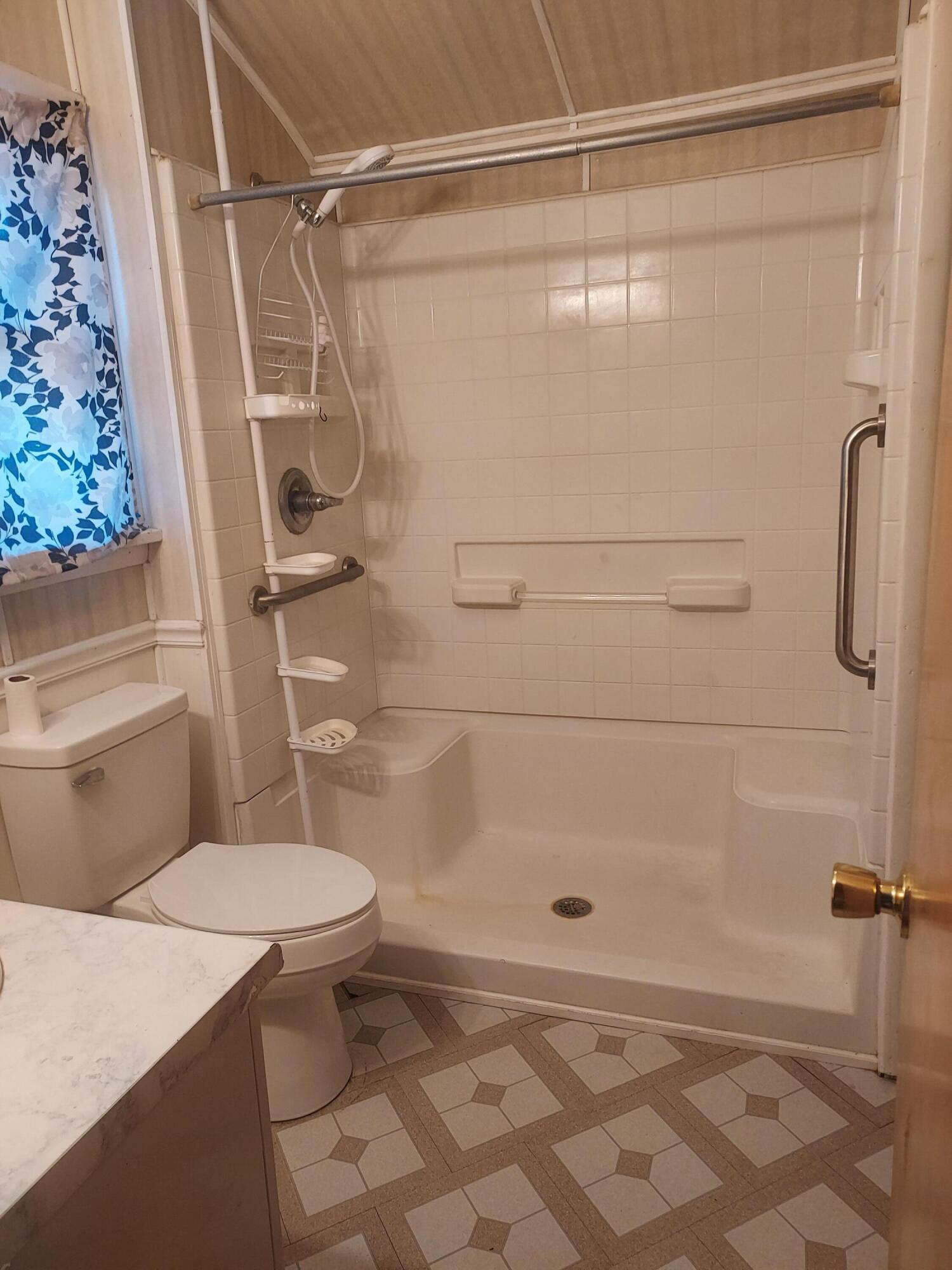 19220 Spring, Saint Johns, Ohio 45884