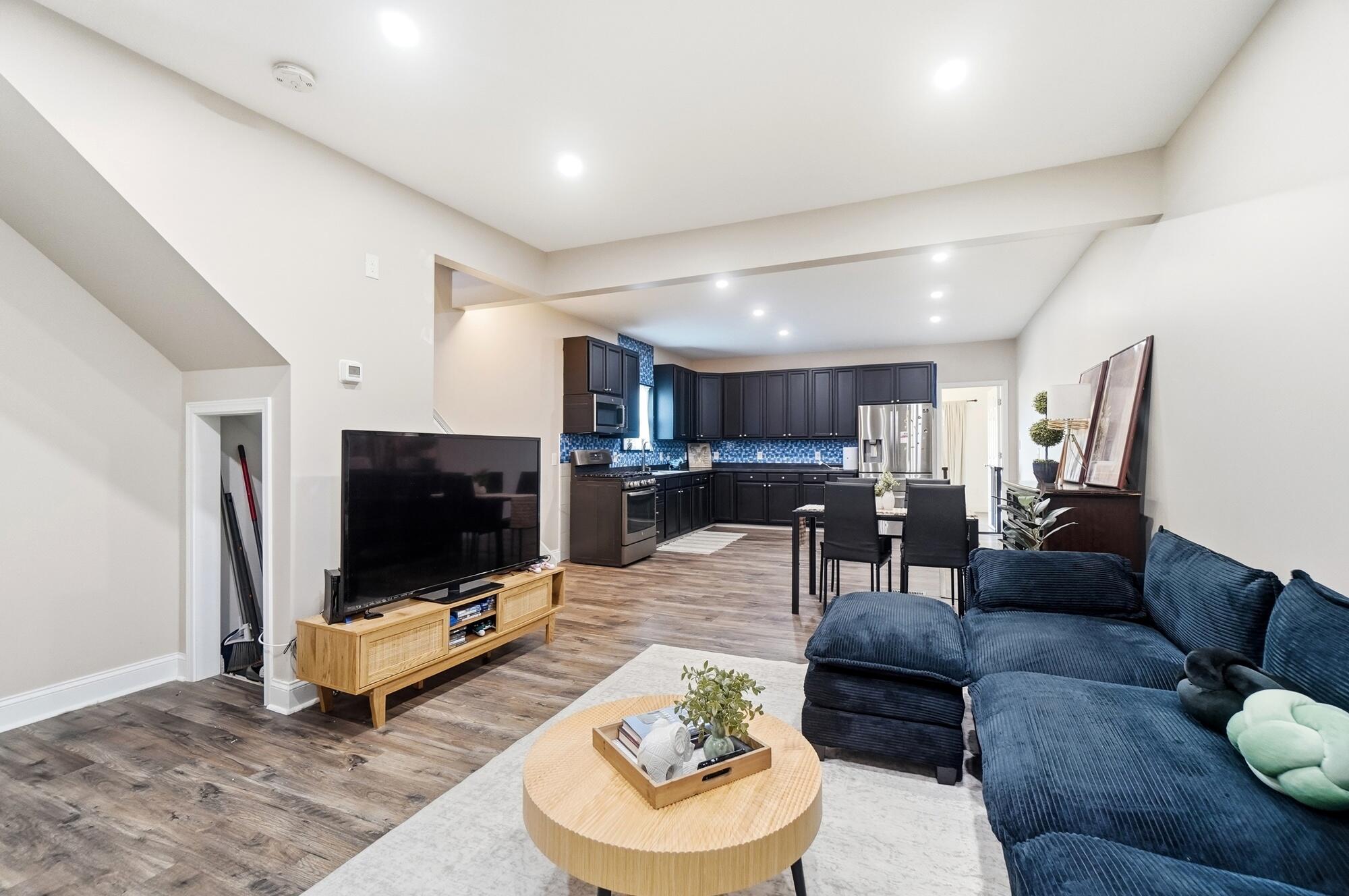 1075 Kenton, Springfield, Ohio 45505