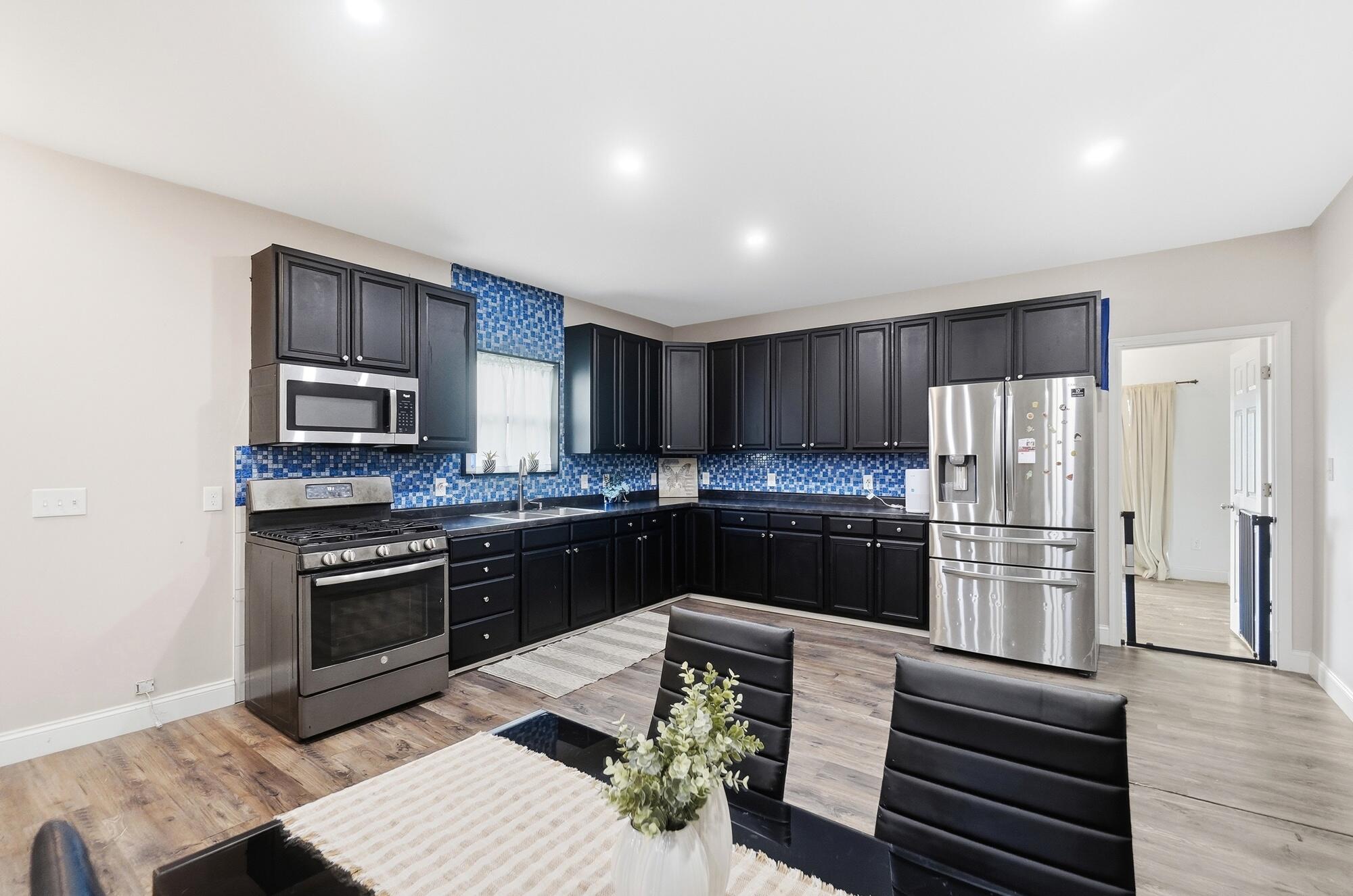 1075 Kenton, Springfield, Ohio 45505
