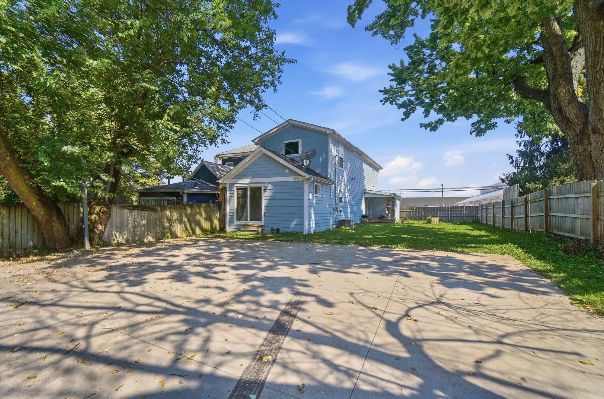 1075 Kenton, Springfield, Ohio 45505