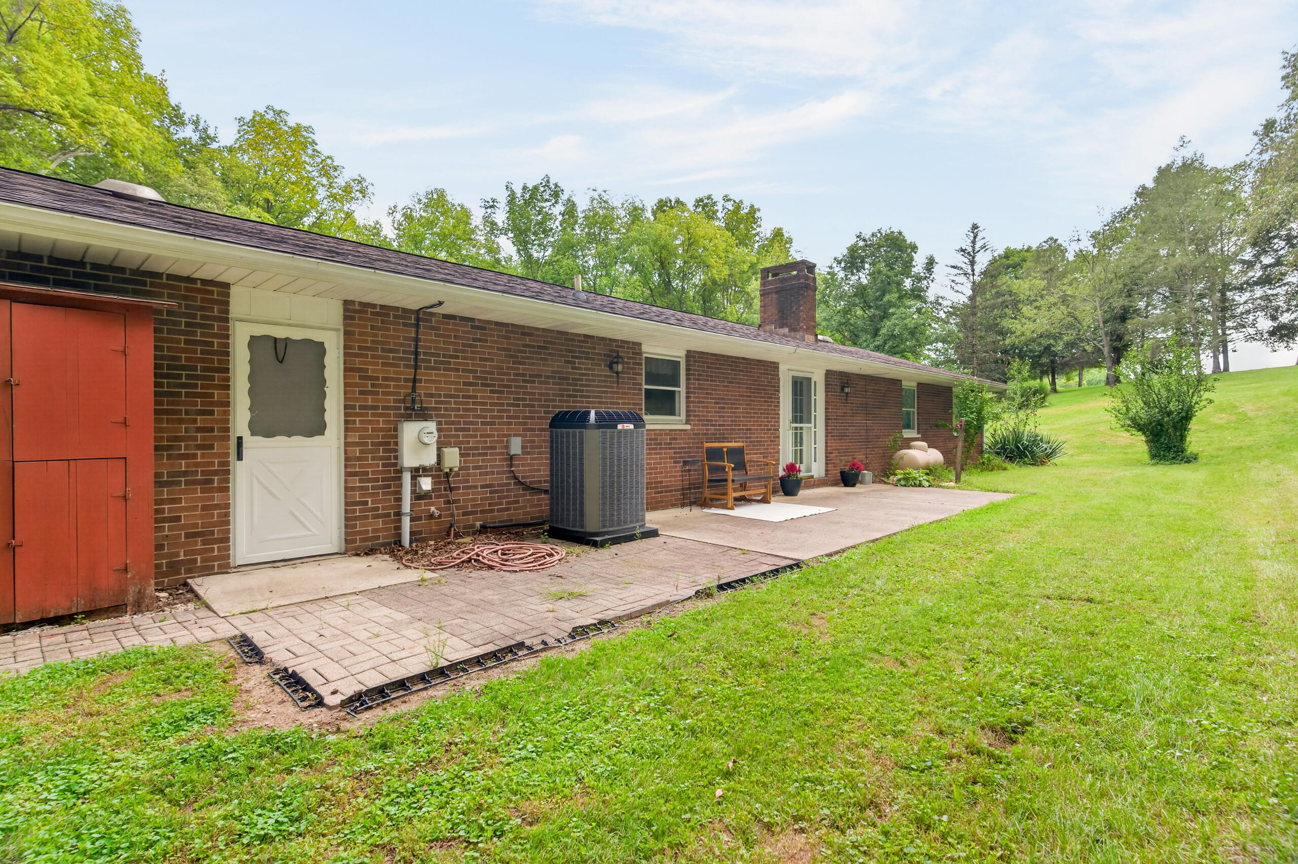 18333 Herring, Sidney, Ohio 45365