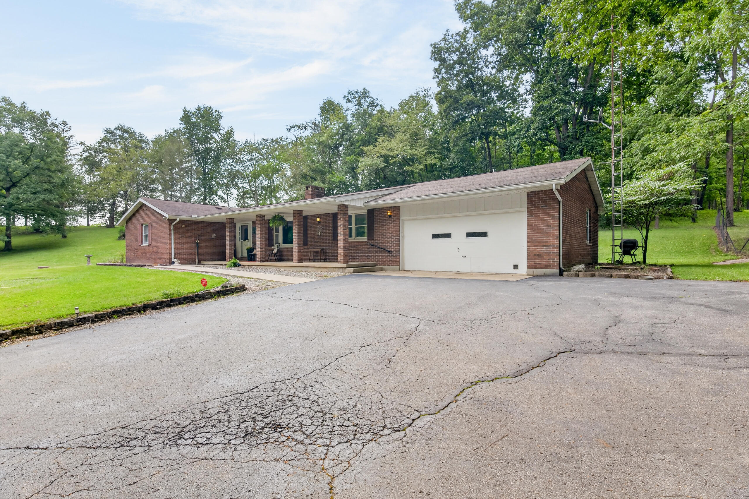 18333 Herring, Sidney, Ohio 45365