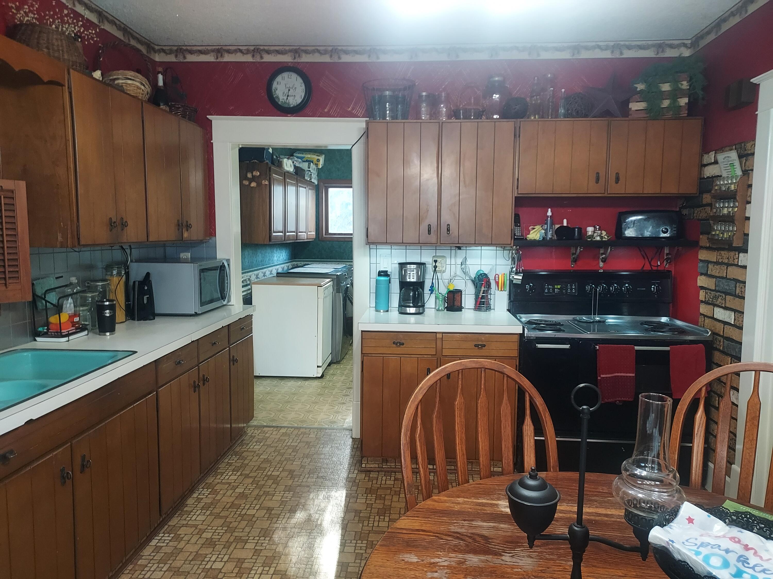 19234 Spring, Saint Johns, Ohio 45884