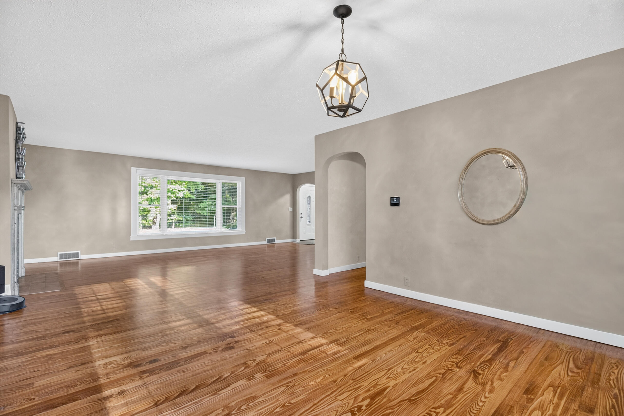 525 Bon Air, Sidney, Ohio 45365