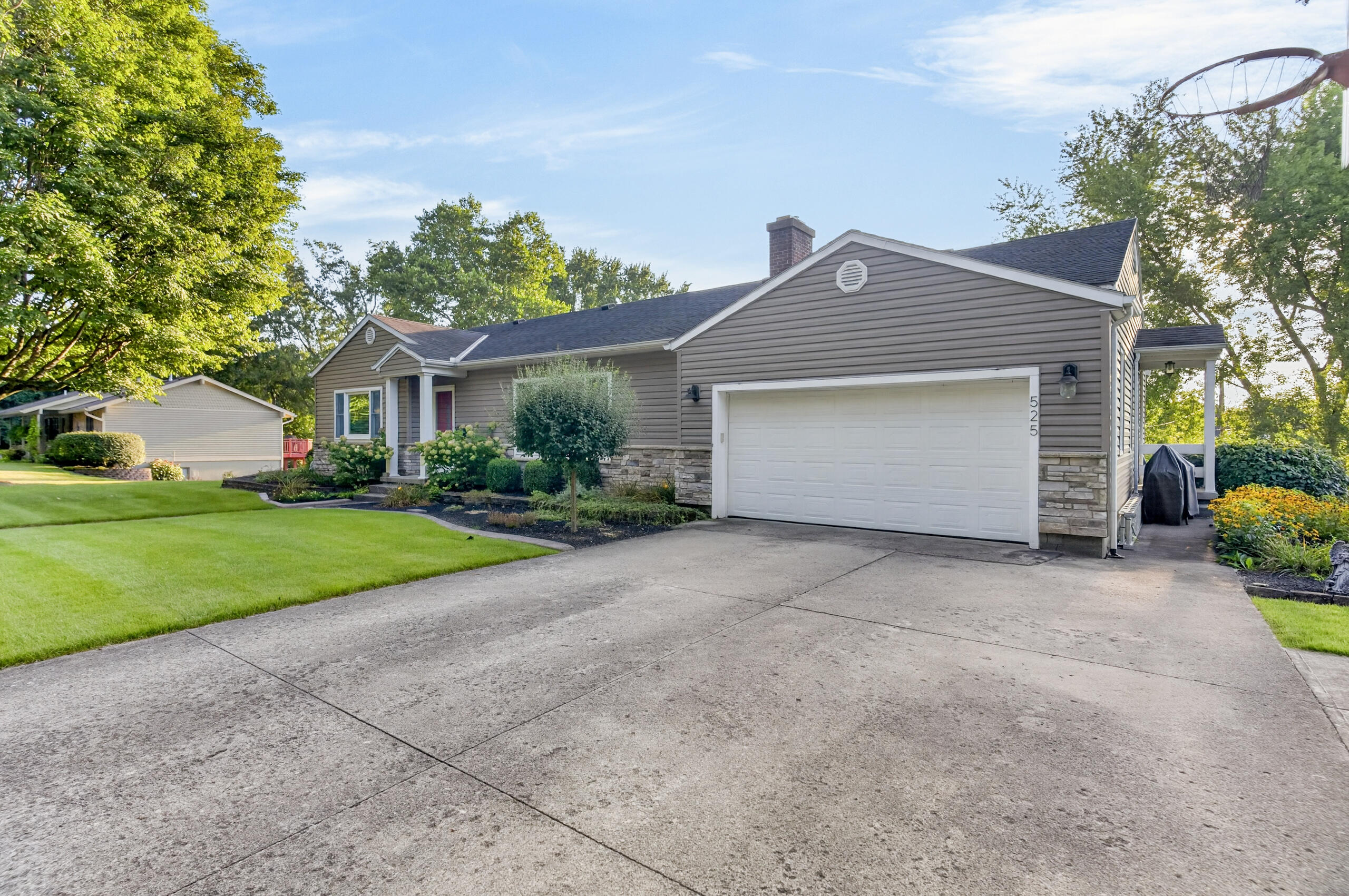 525 Bon Air, Sidney, Ohio 45365