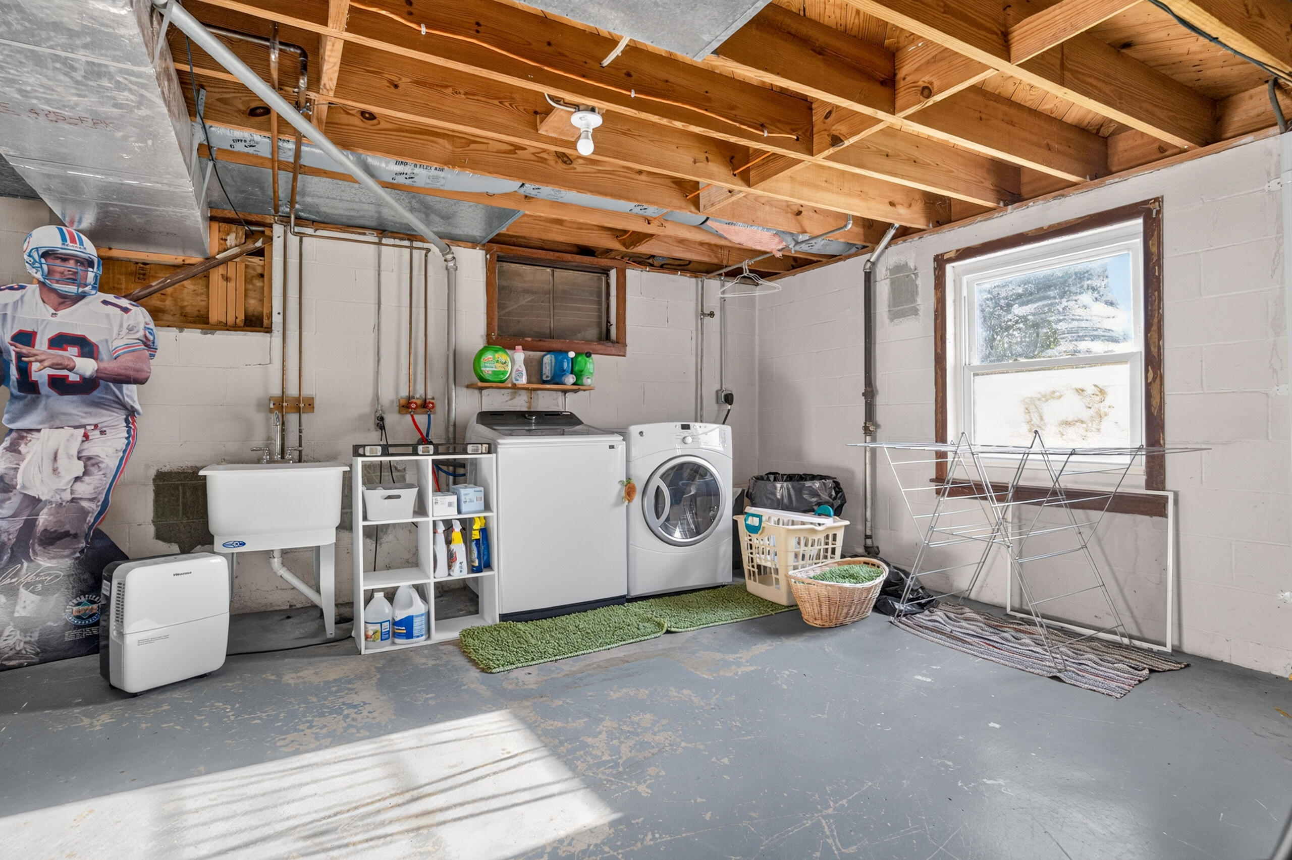 525 Bon Air, Sidney, Ohio 45365