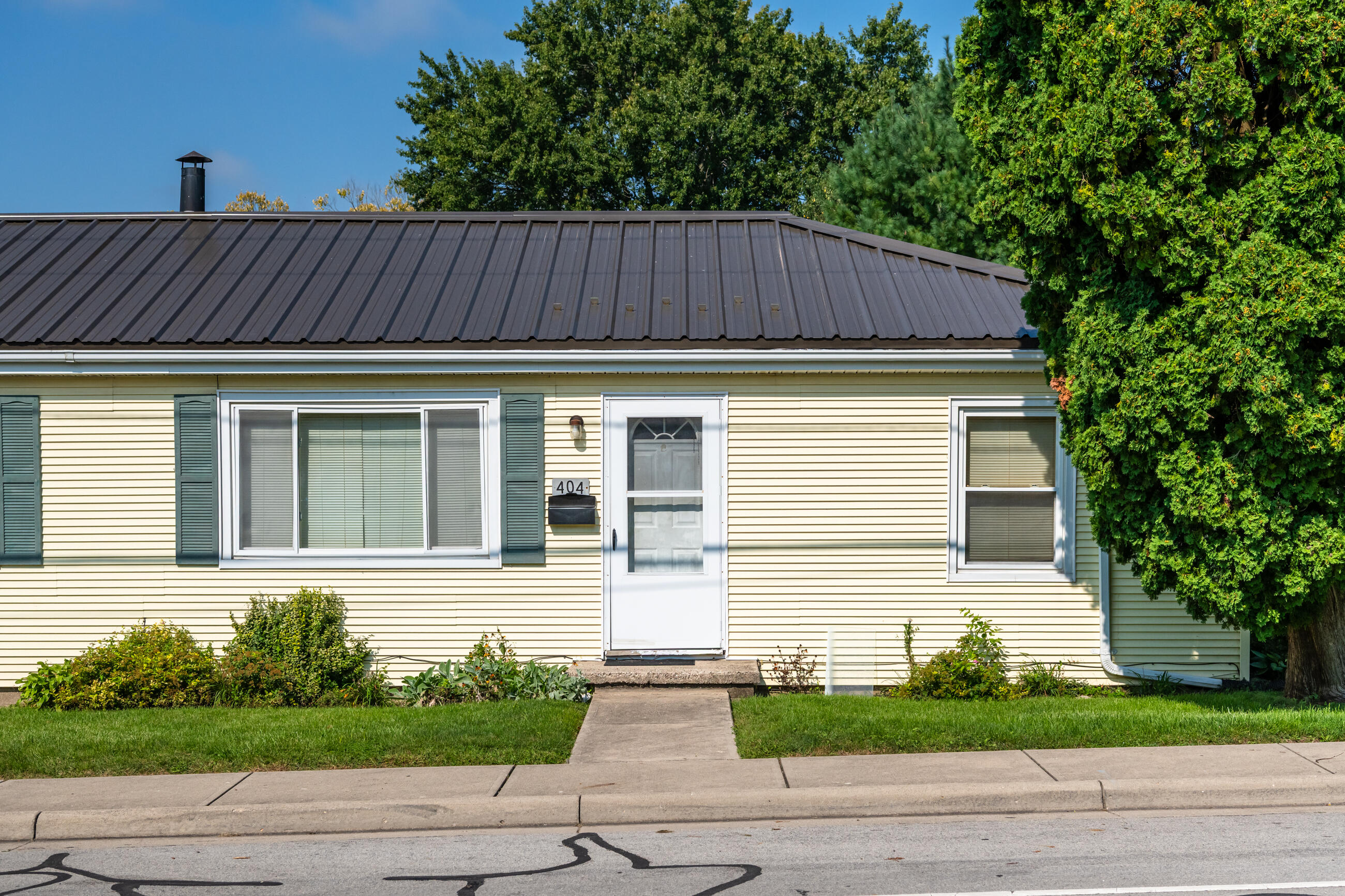 402-404 East Lawn, Urbana, Ohio 43078