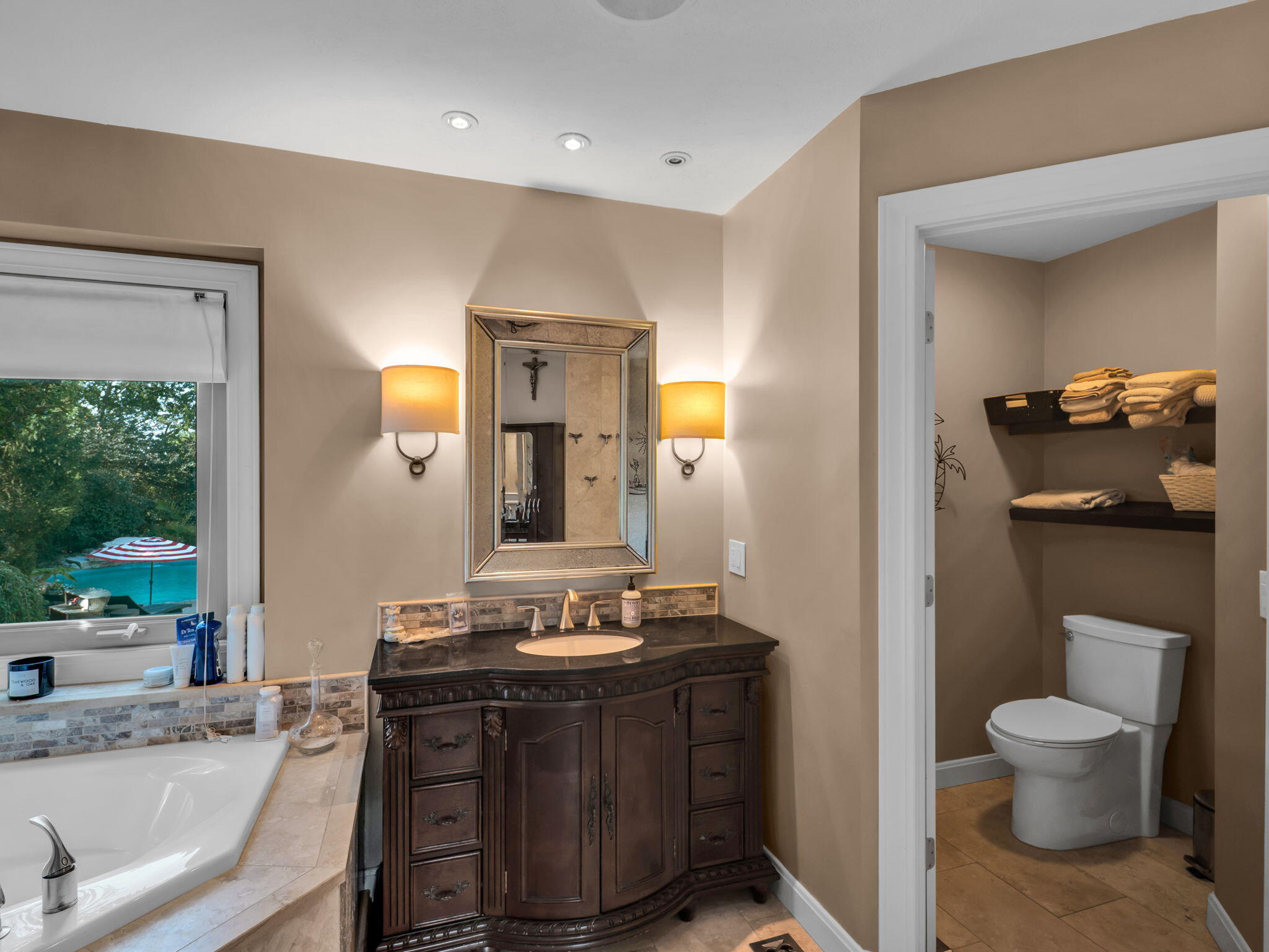 20 Fairwood, Miamisburg, Ohio 45342