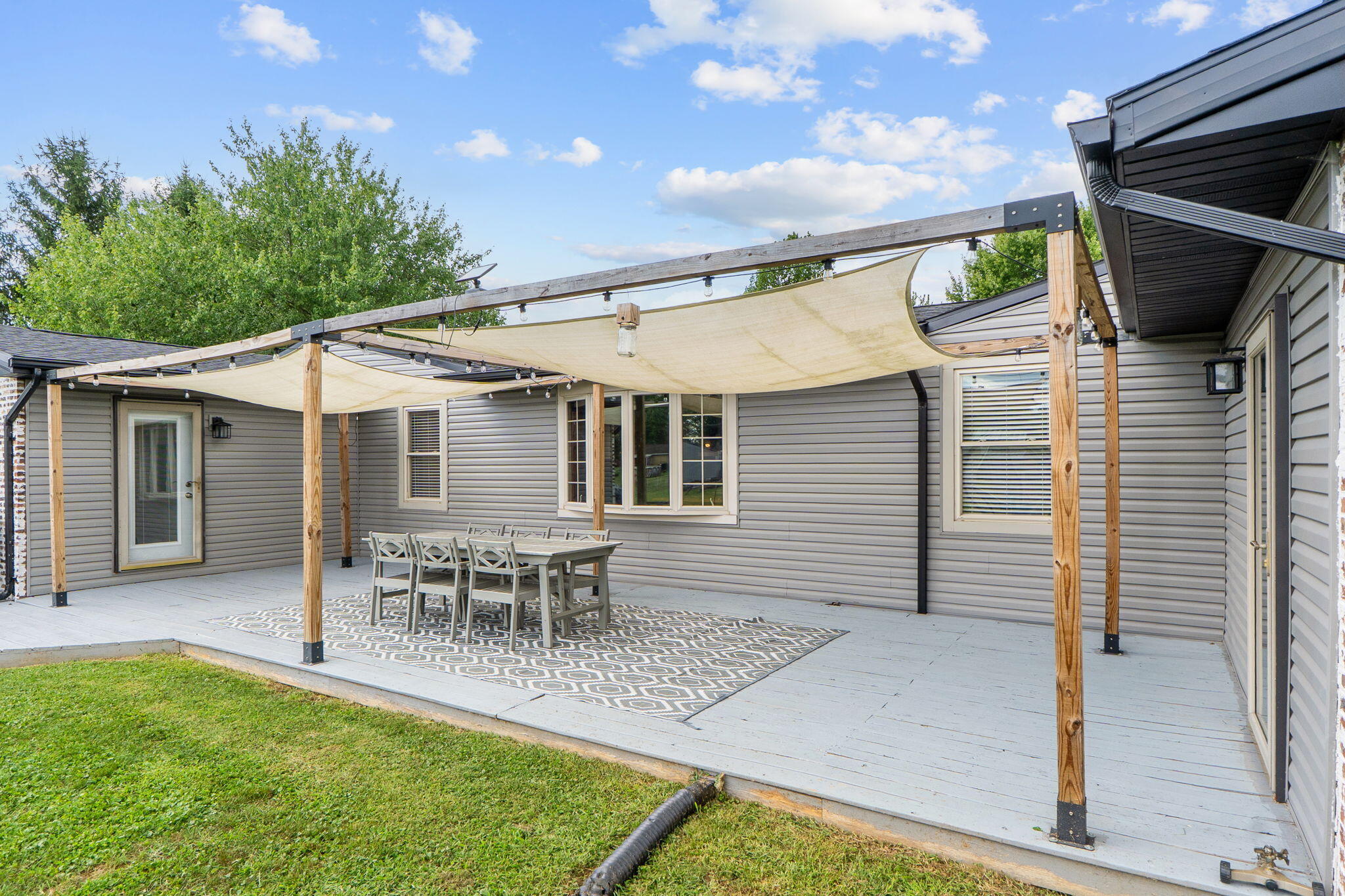 2470 Leon, Springfield, Ohio 45502