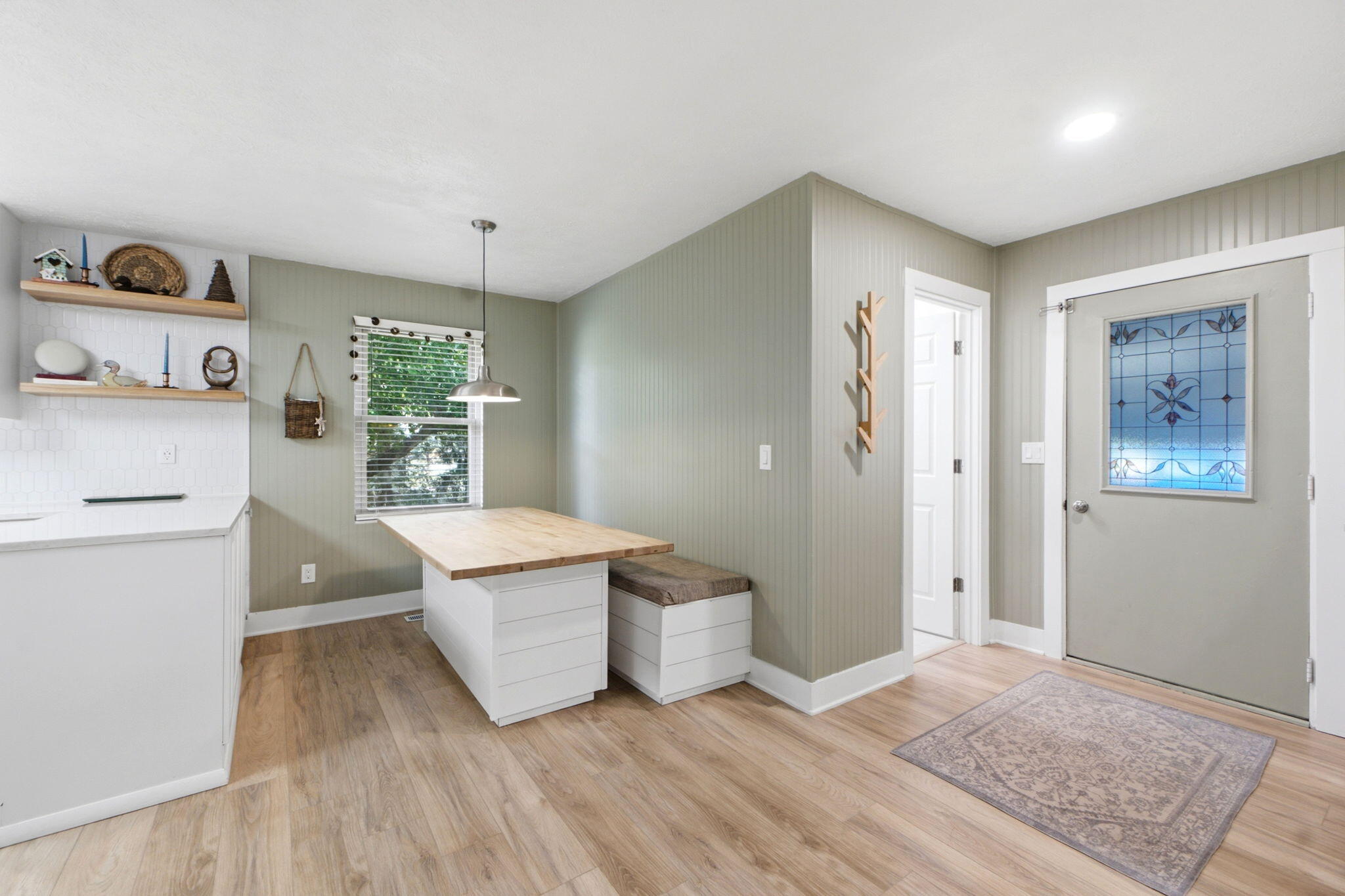 2470 Leon, Springfield, Ohio 45502