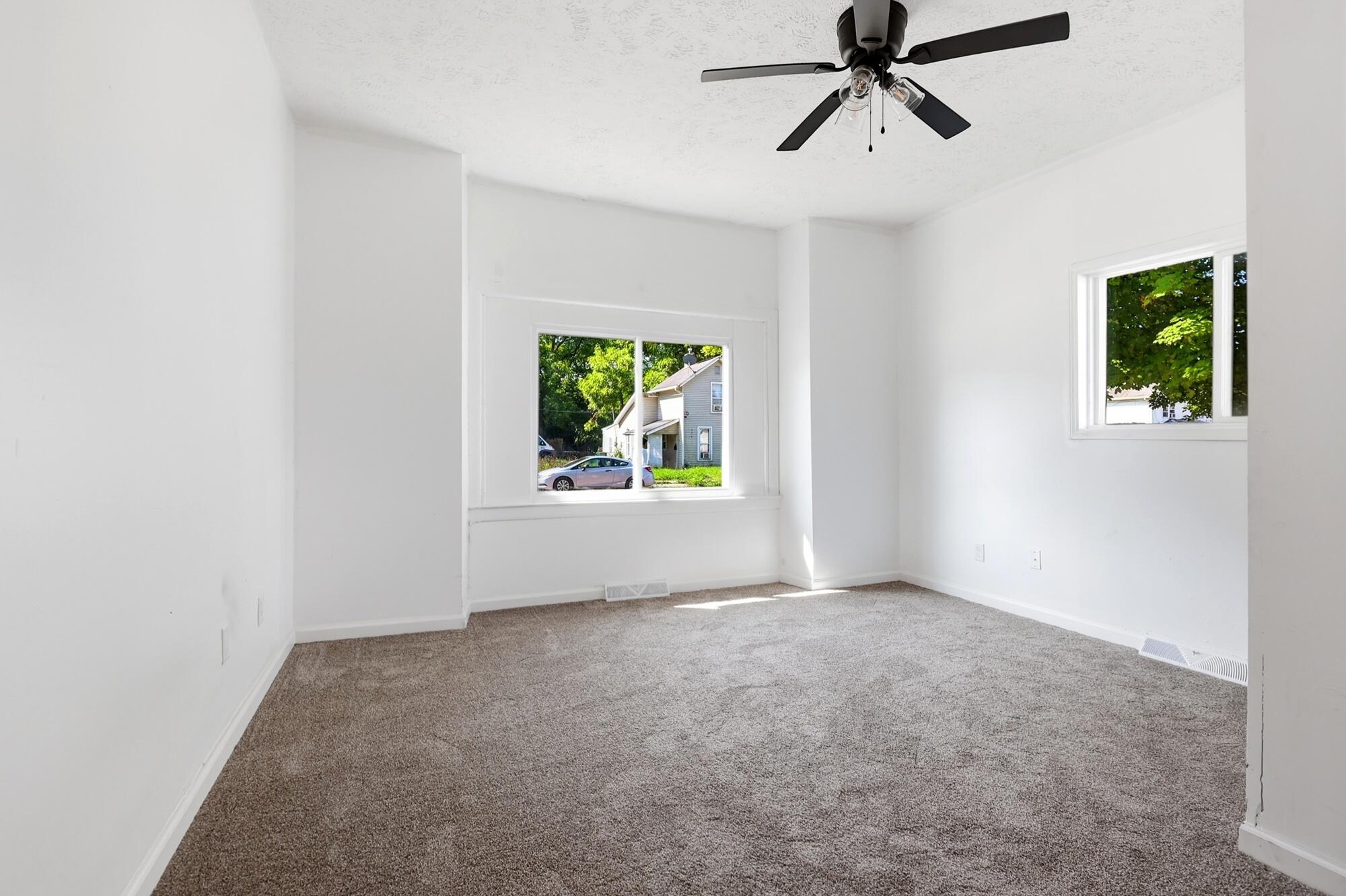728 Innisfallen, Springfield, Ohio 45506