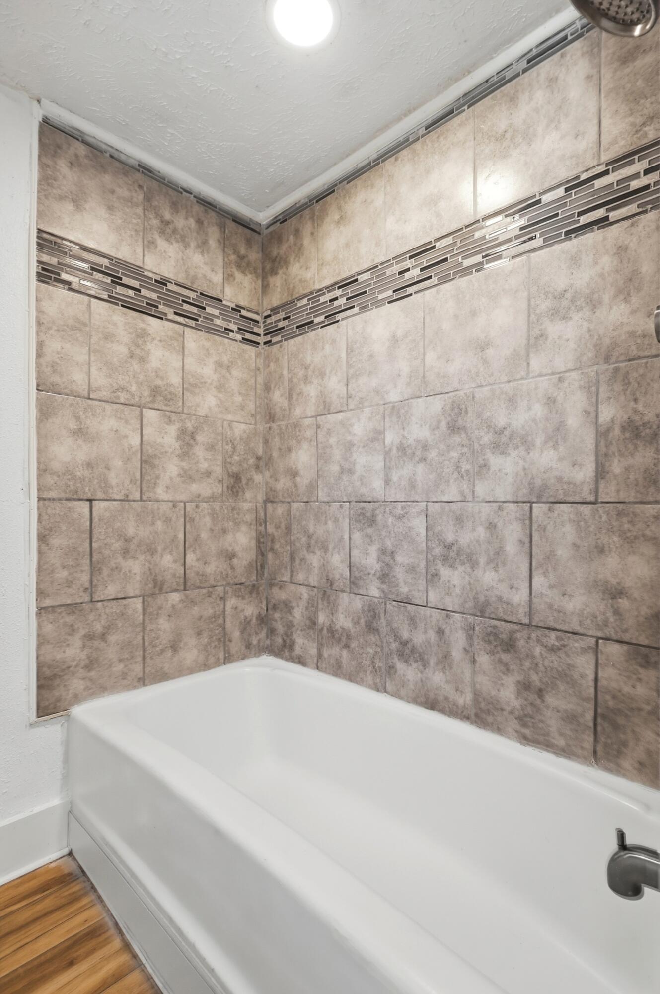 728 Innisfallen, Springfield, Ohio 45506