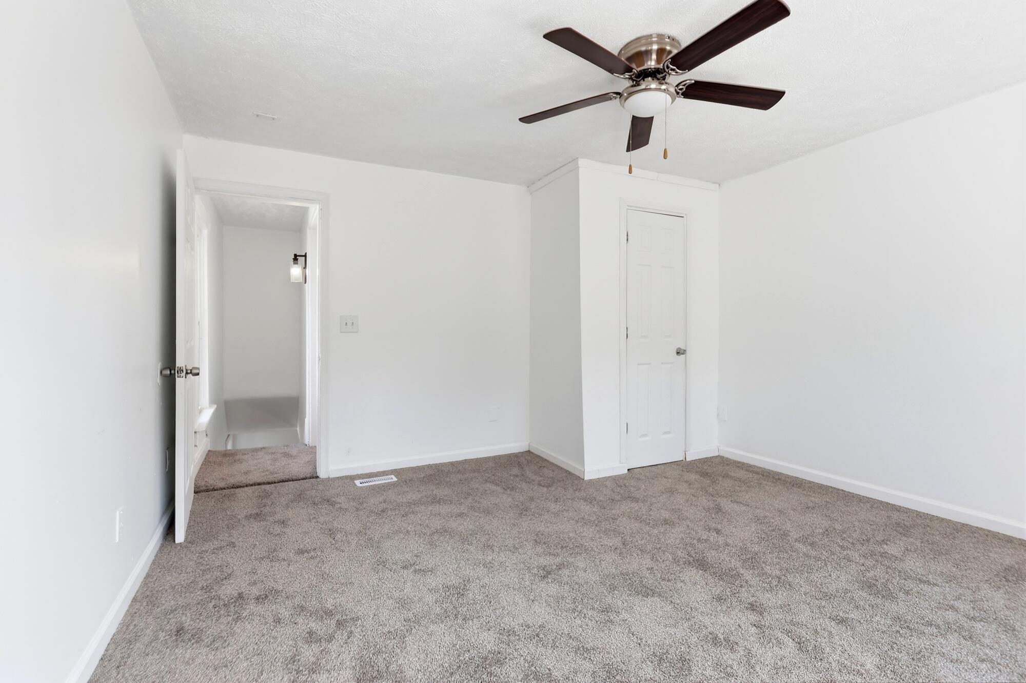 728 Innisfallen, Springfield, Ohio 45506