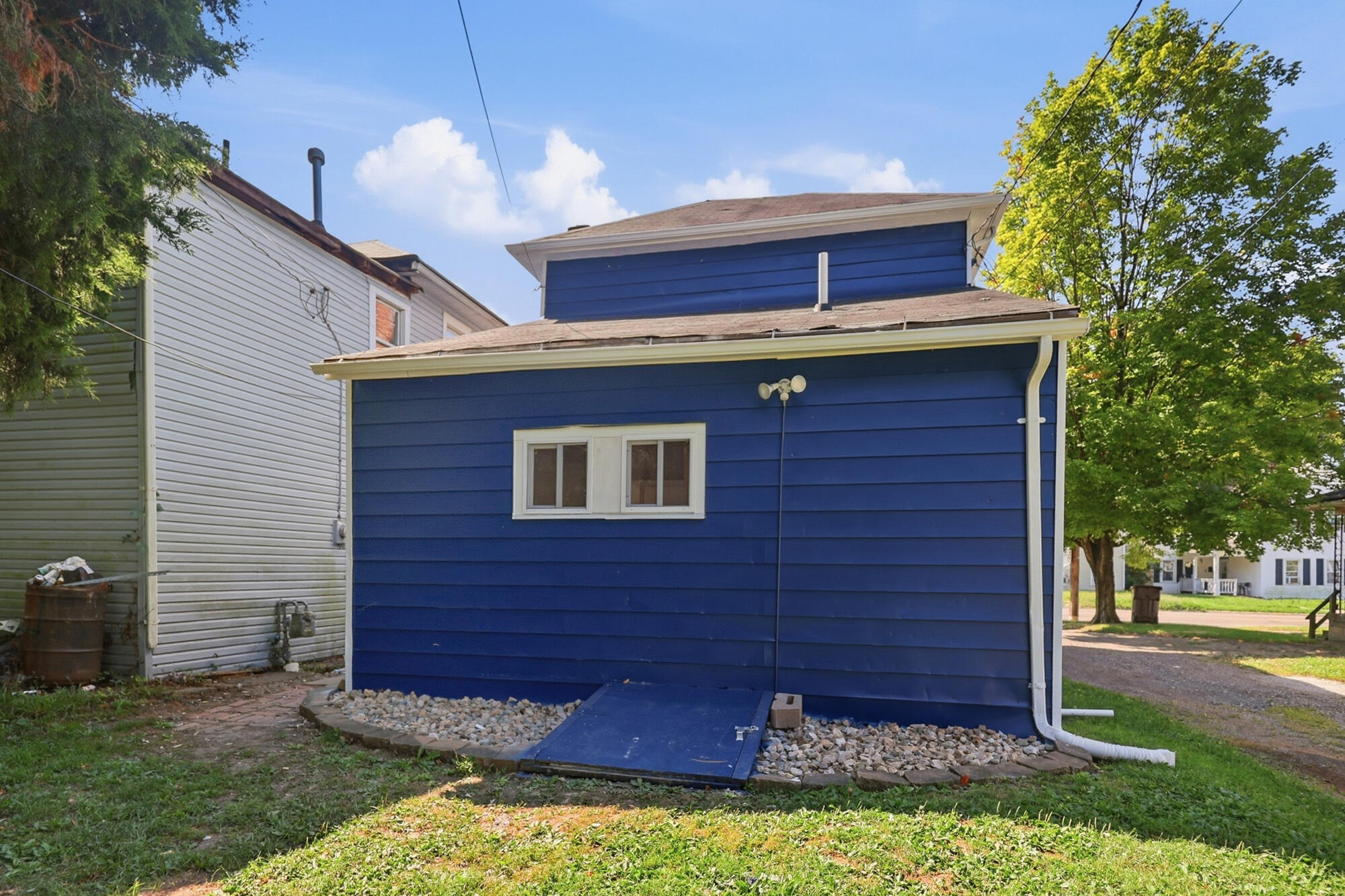 728 Innisfallen, Springfield, Ohio 45506