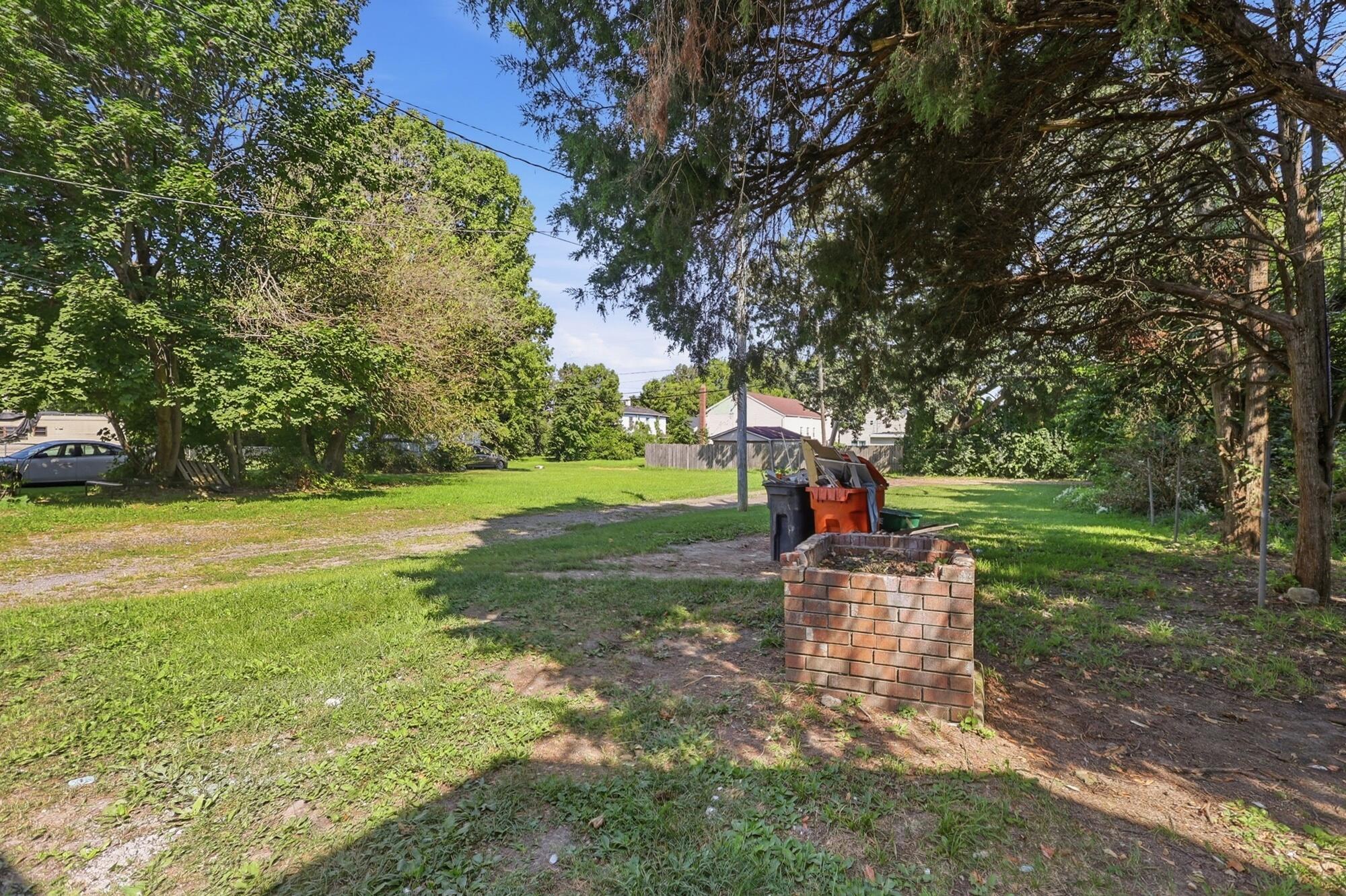 728 Innisfallen, Springfield, Ohio 45506