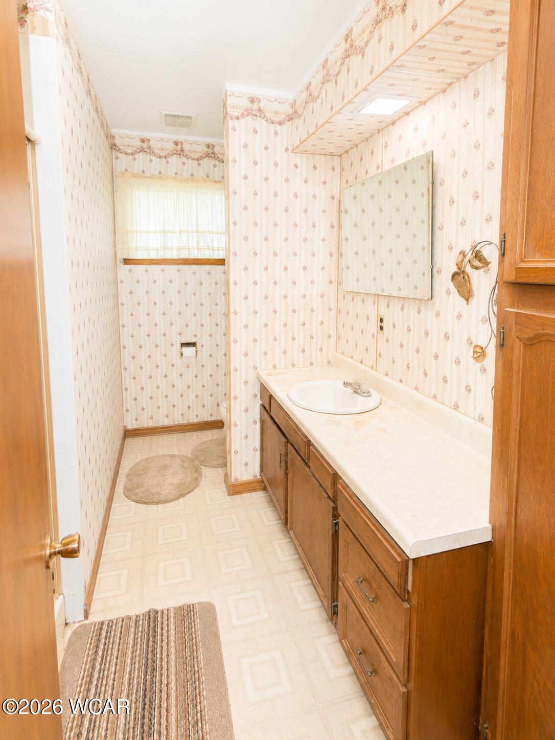24235 State Route 114, Cloverdale, Ohio