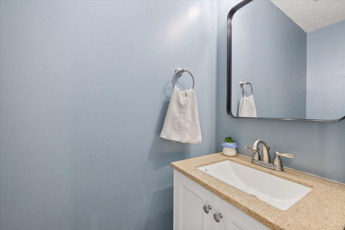 176 Locust View, Troy, Ohio 45373