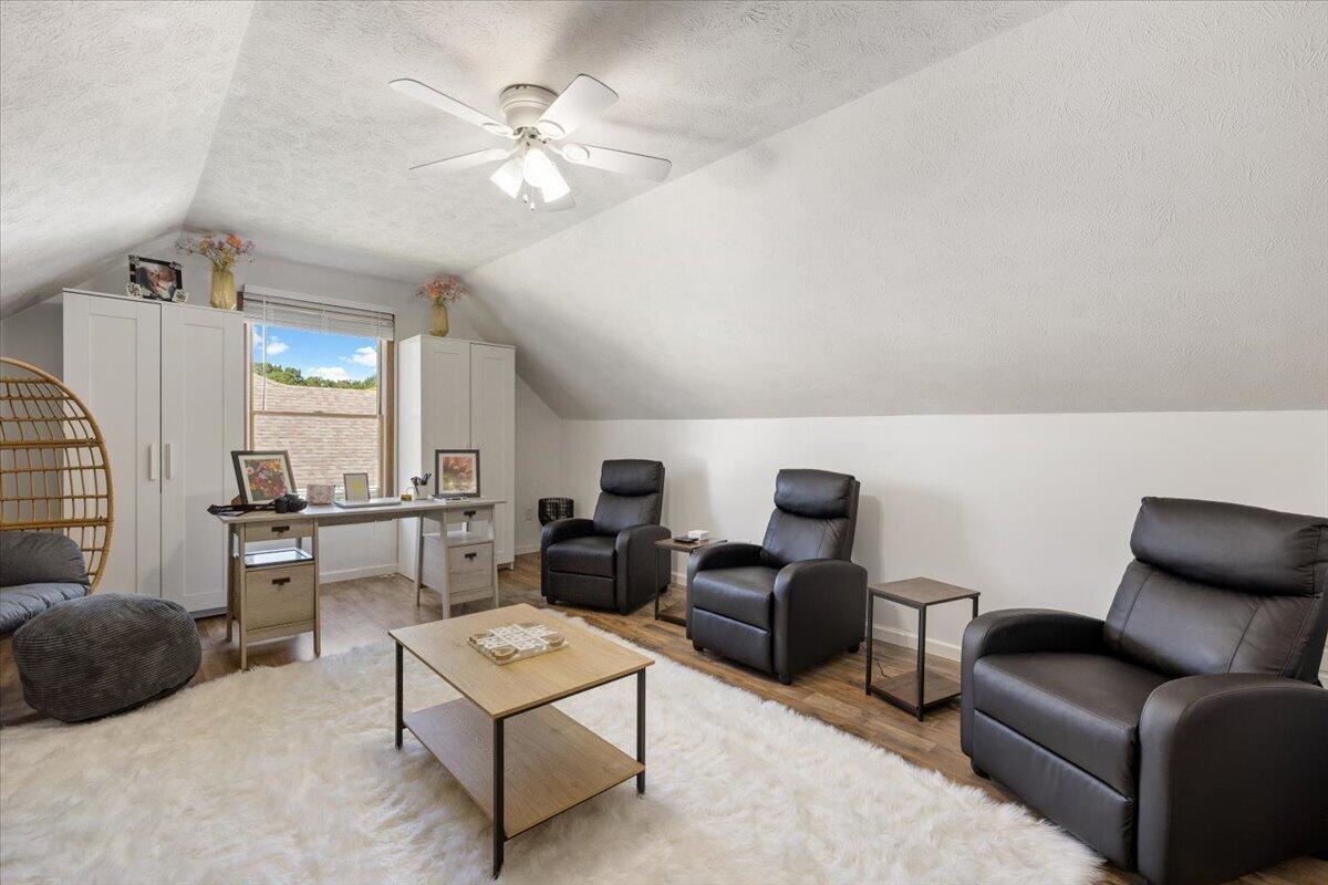 176 Locust View, Troy, Ohio 45373