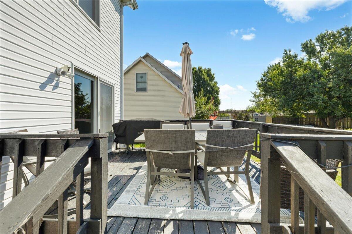 176 Locust View, Troy, Ohio 45373