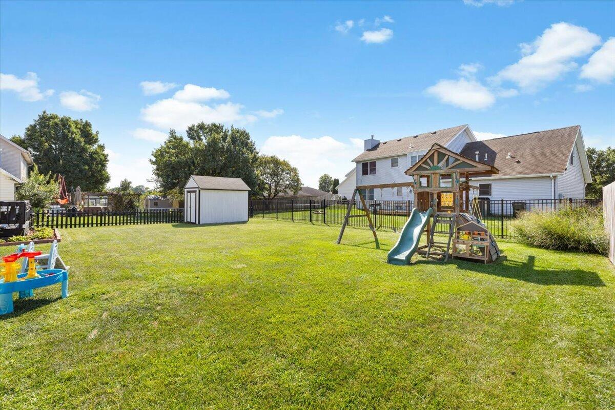 176 Locust View, Troy, Ohio 45373