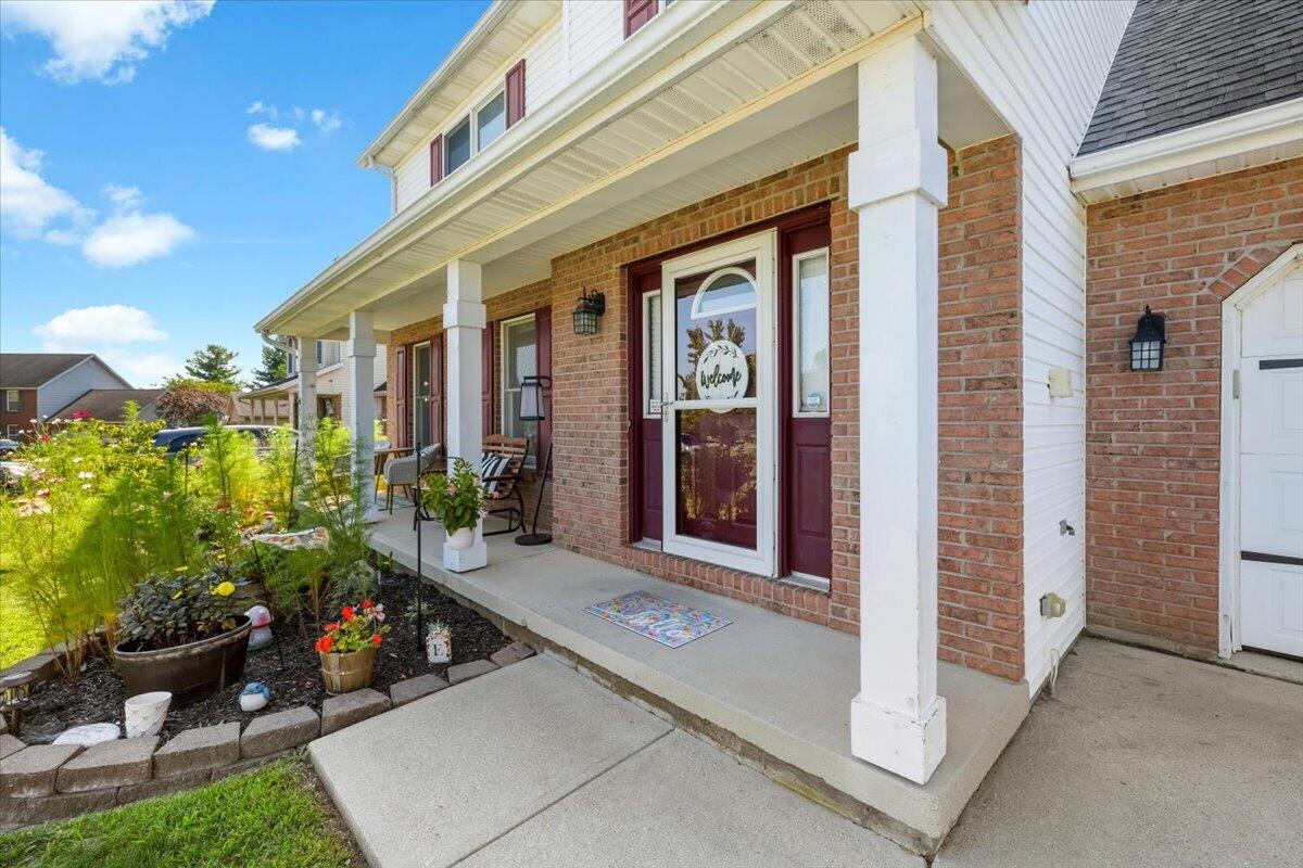 176 Locust View, Troy, Ohio 45373