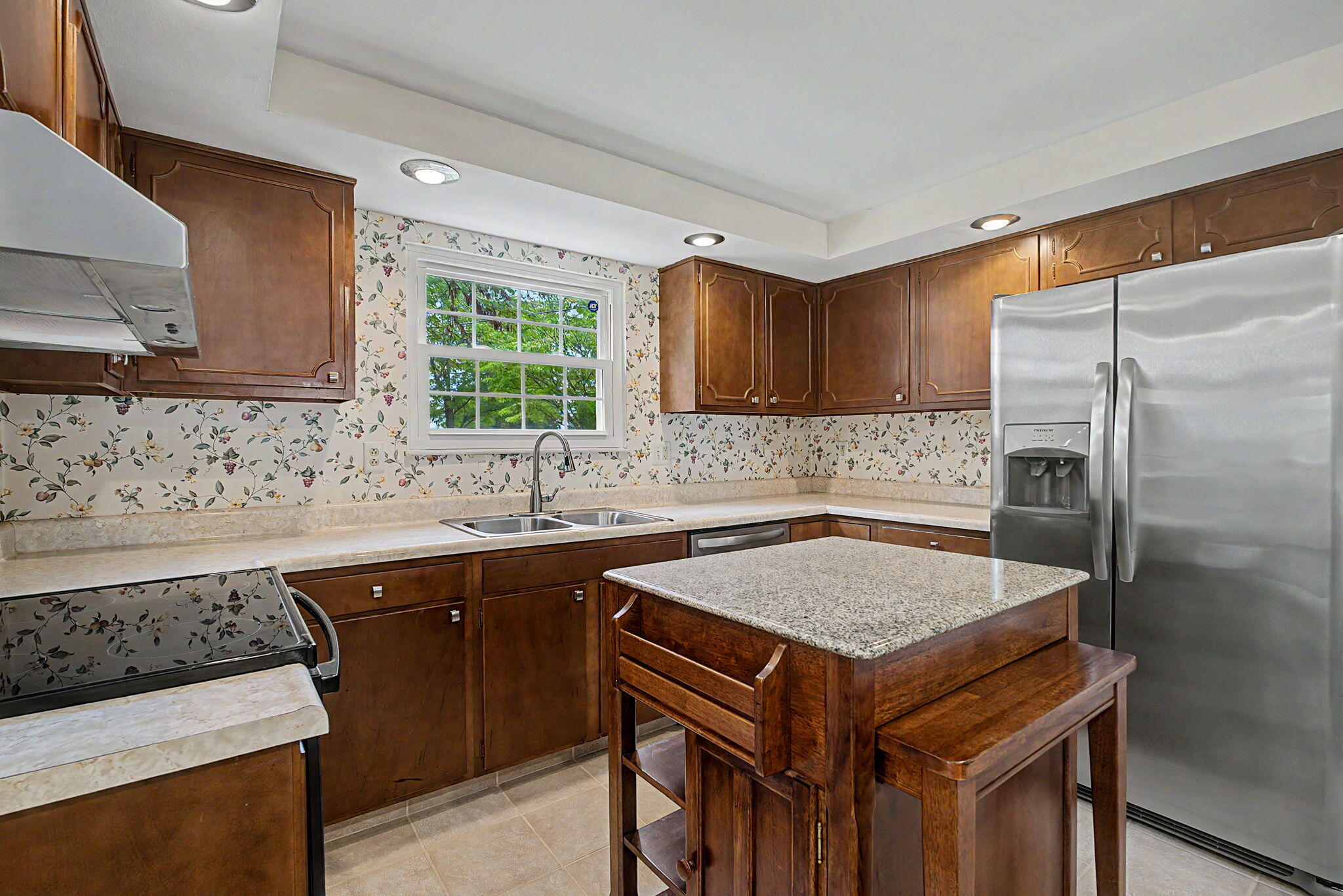 633 Sharon, Fairborn, Ohio 45324