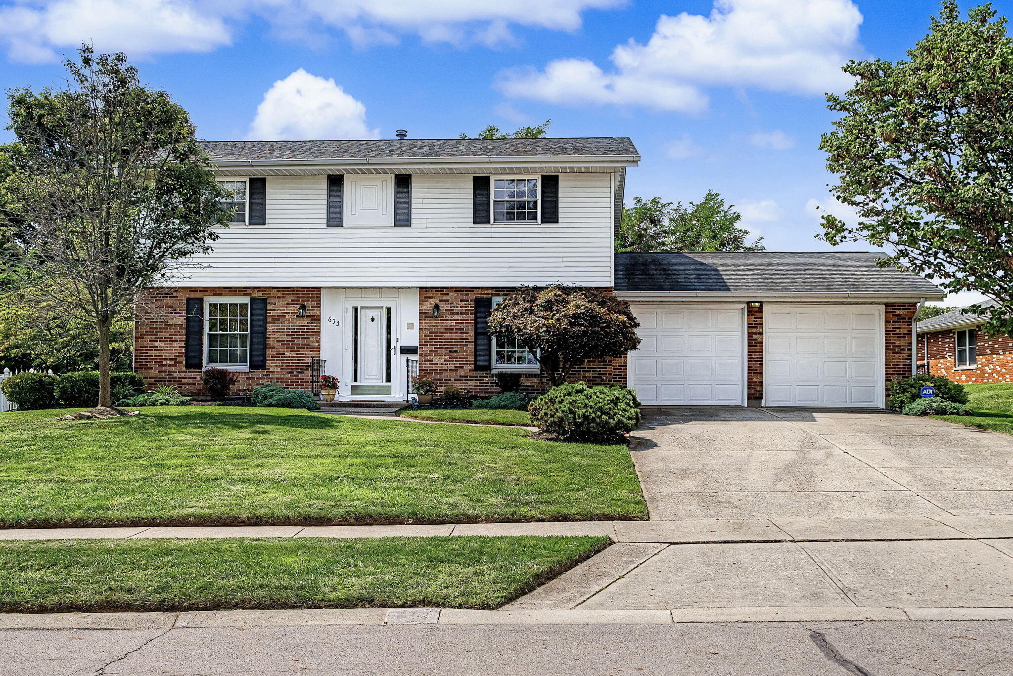 633 Sharon, Fairborn, Ohio 45324