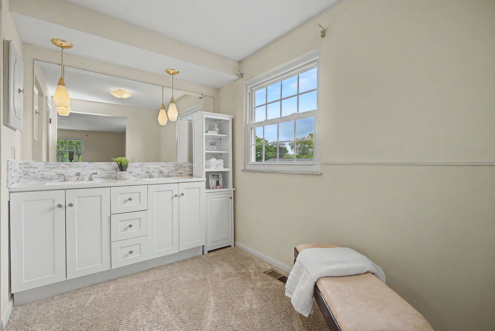 633 Sharon, Fairborn, Ohio 45324