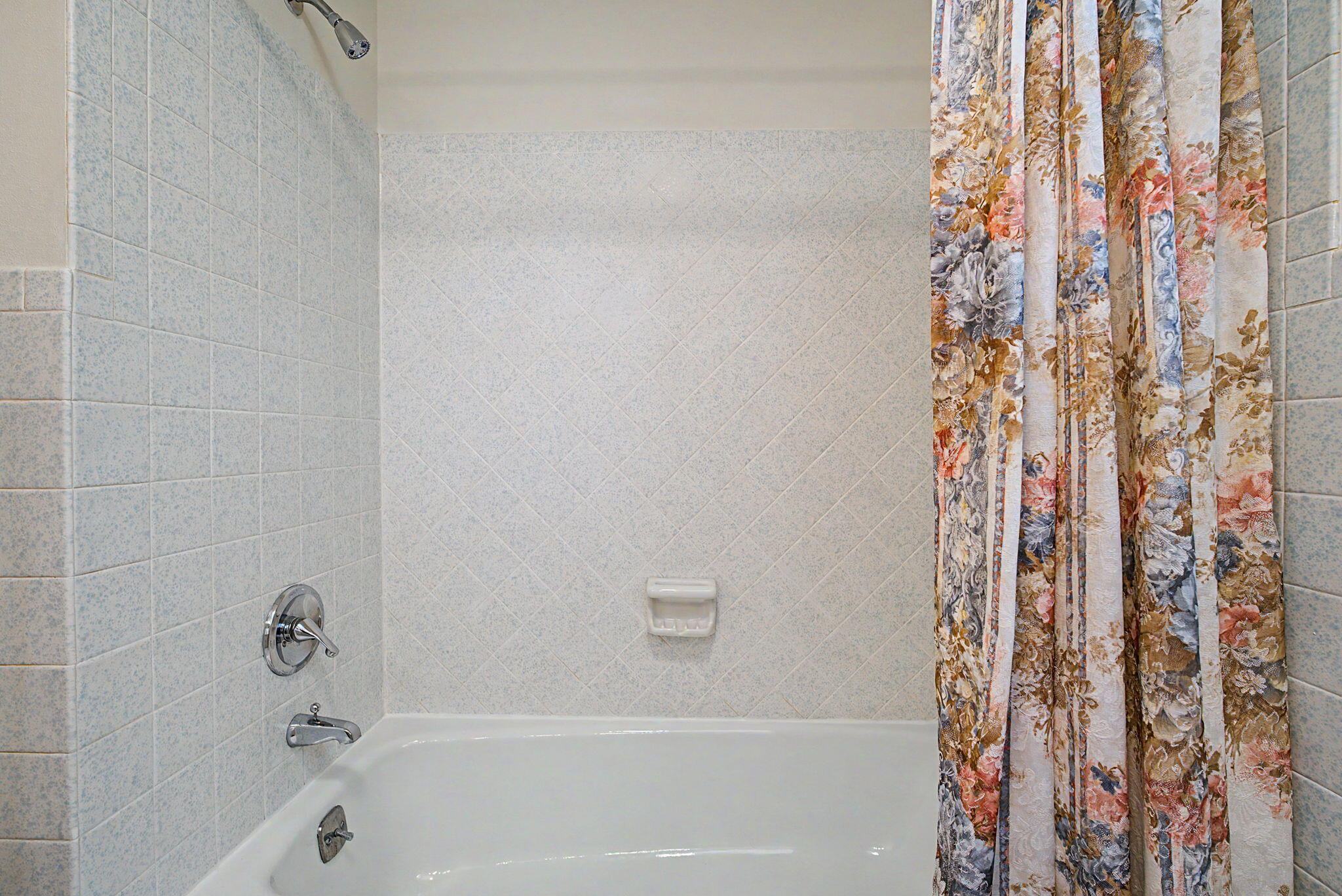 633 Sharon, Fairborn, Ohio 45324