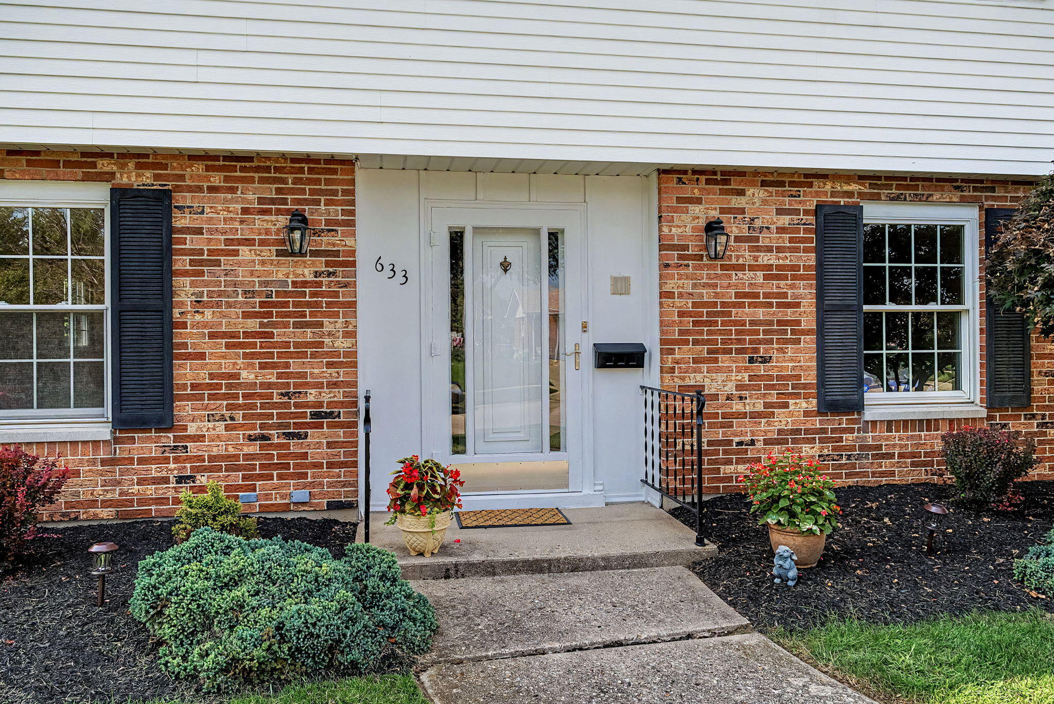 633 Sharon, Fairborn, Ohio 45324