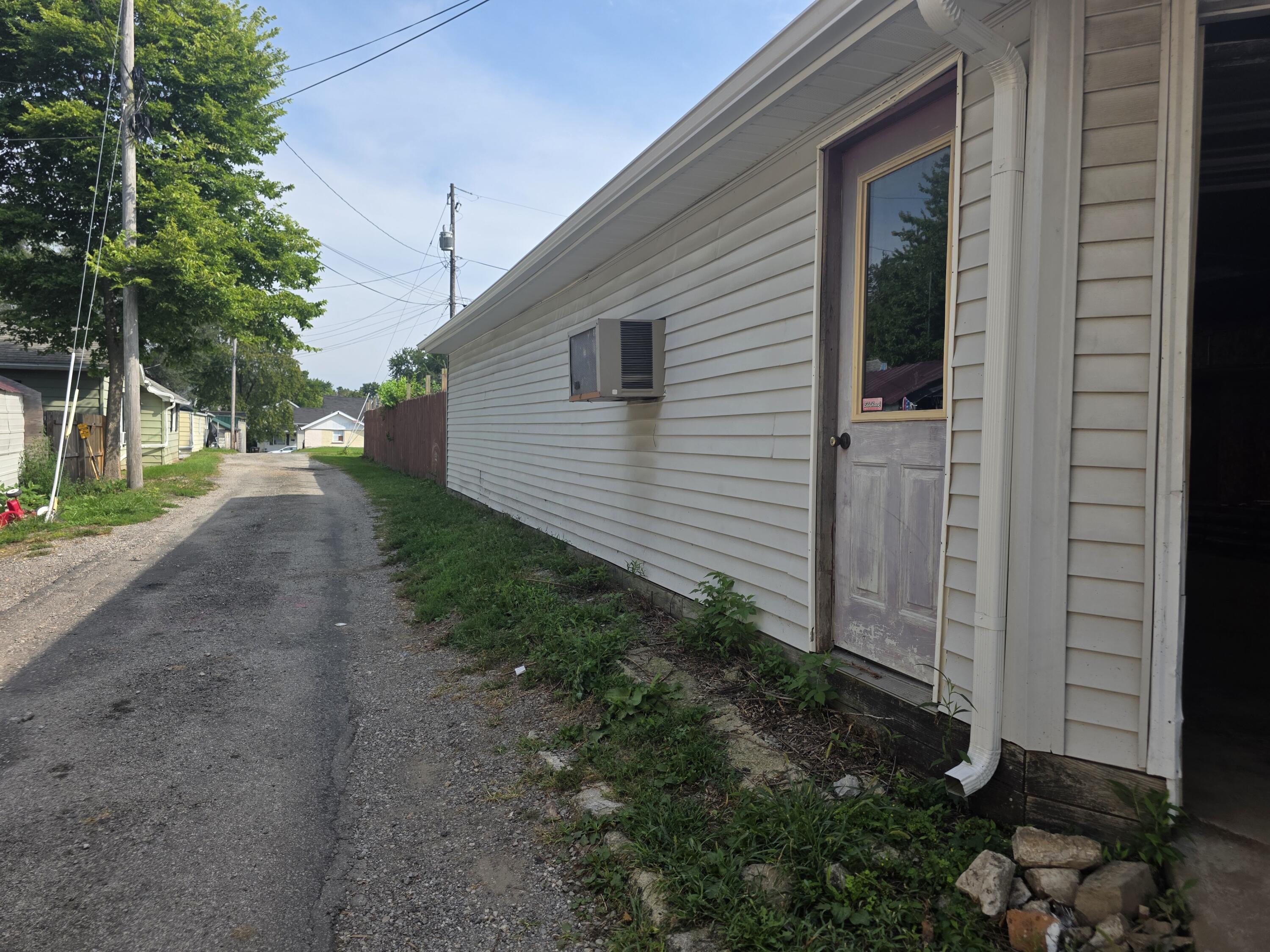 362 Carrol, Kenton, Ohio 43326
