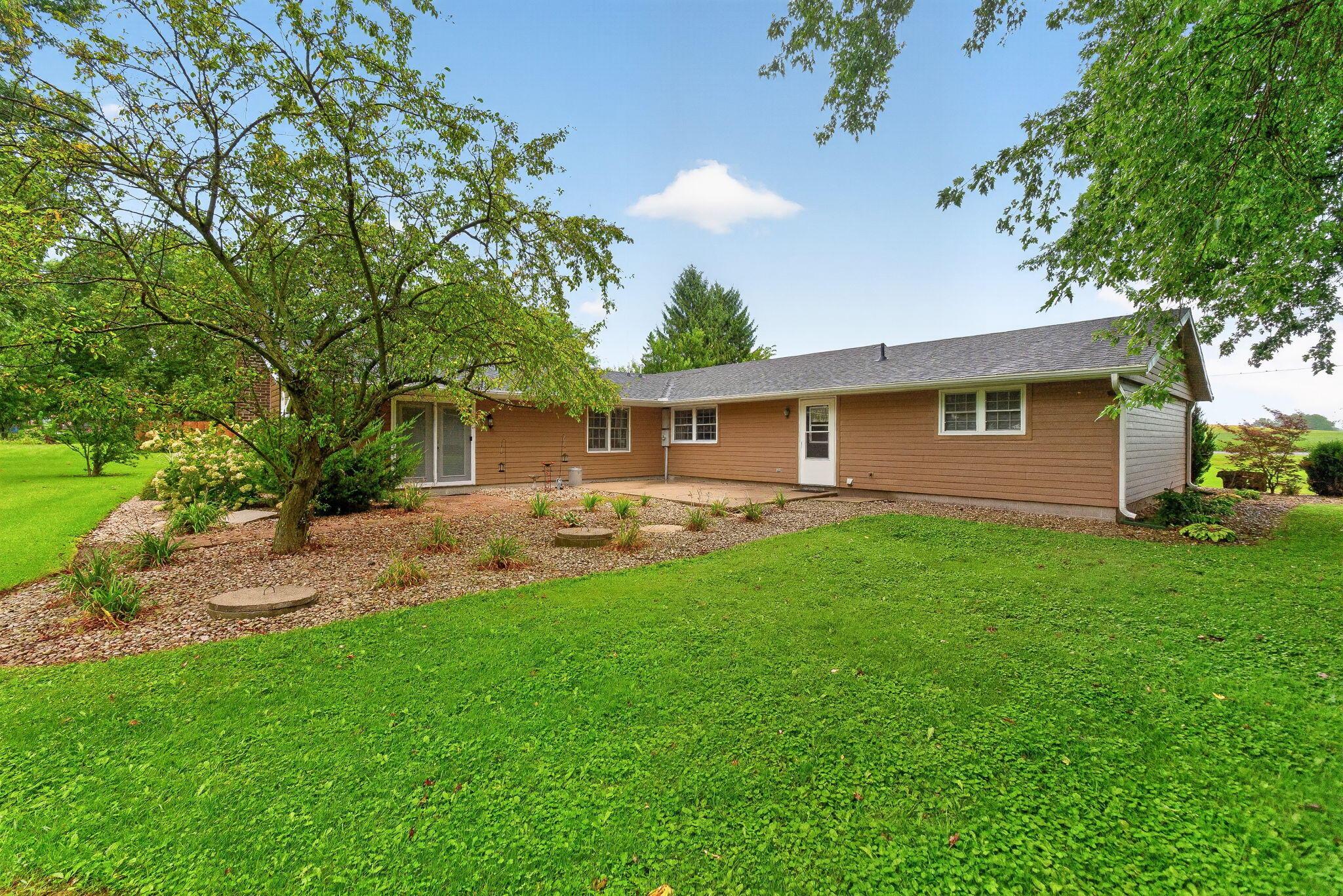 5800 Game Farm, Urbana, Ohio 43078