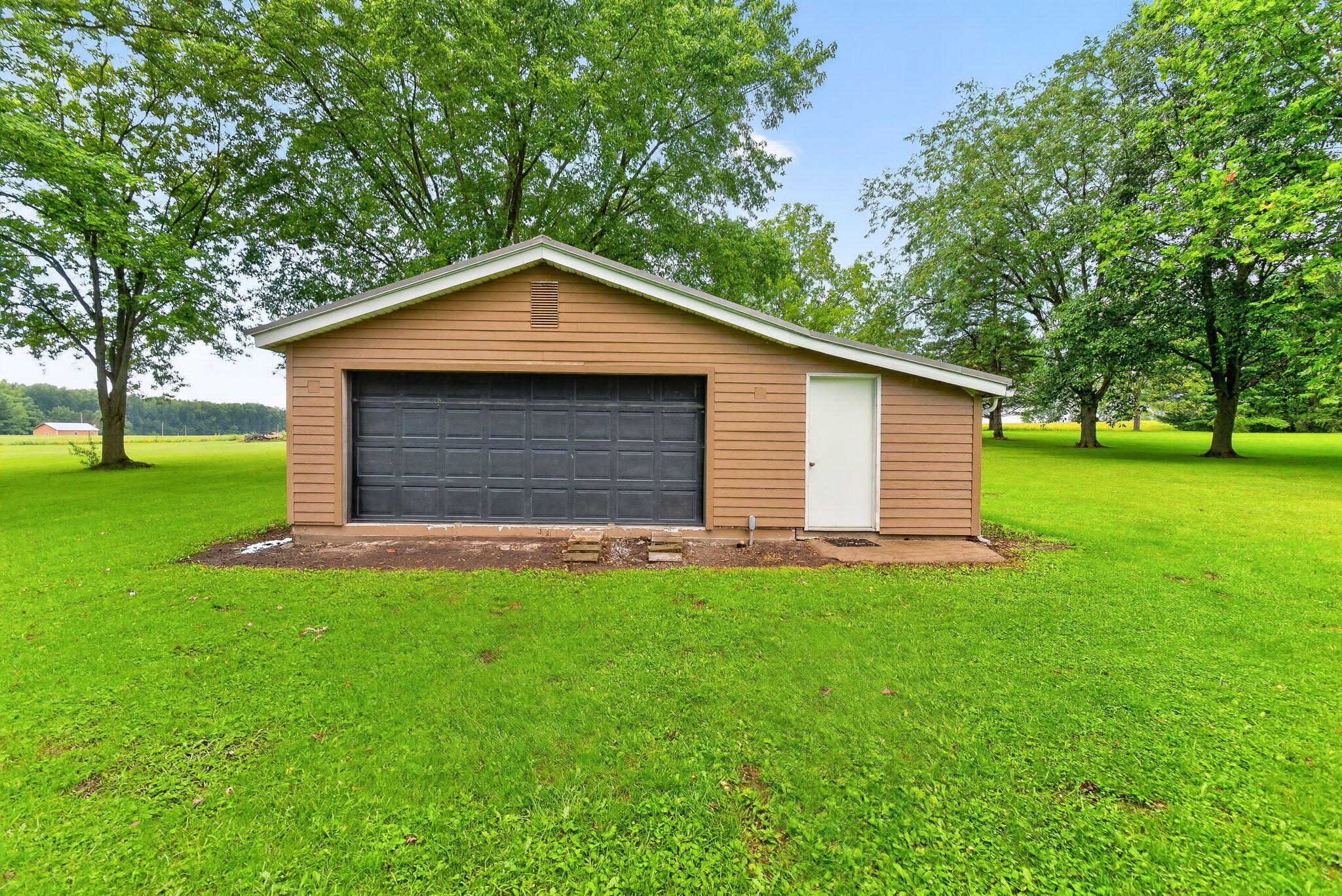 5800 Game Farm, Urbana, Ohio 43078
