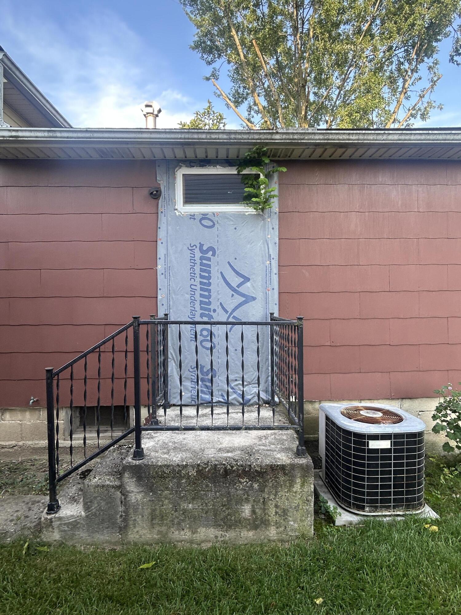 521 Wayne, Celina, Ohio 45822