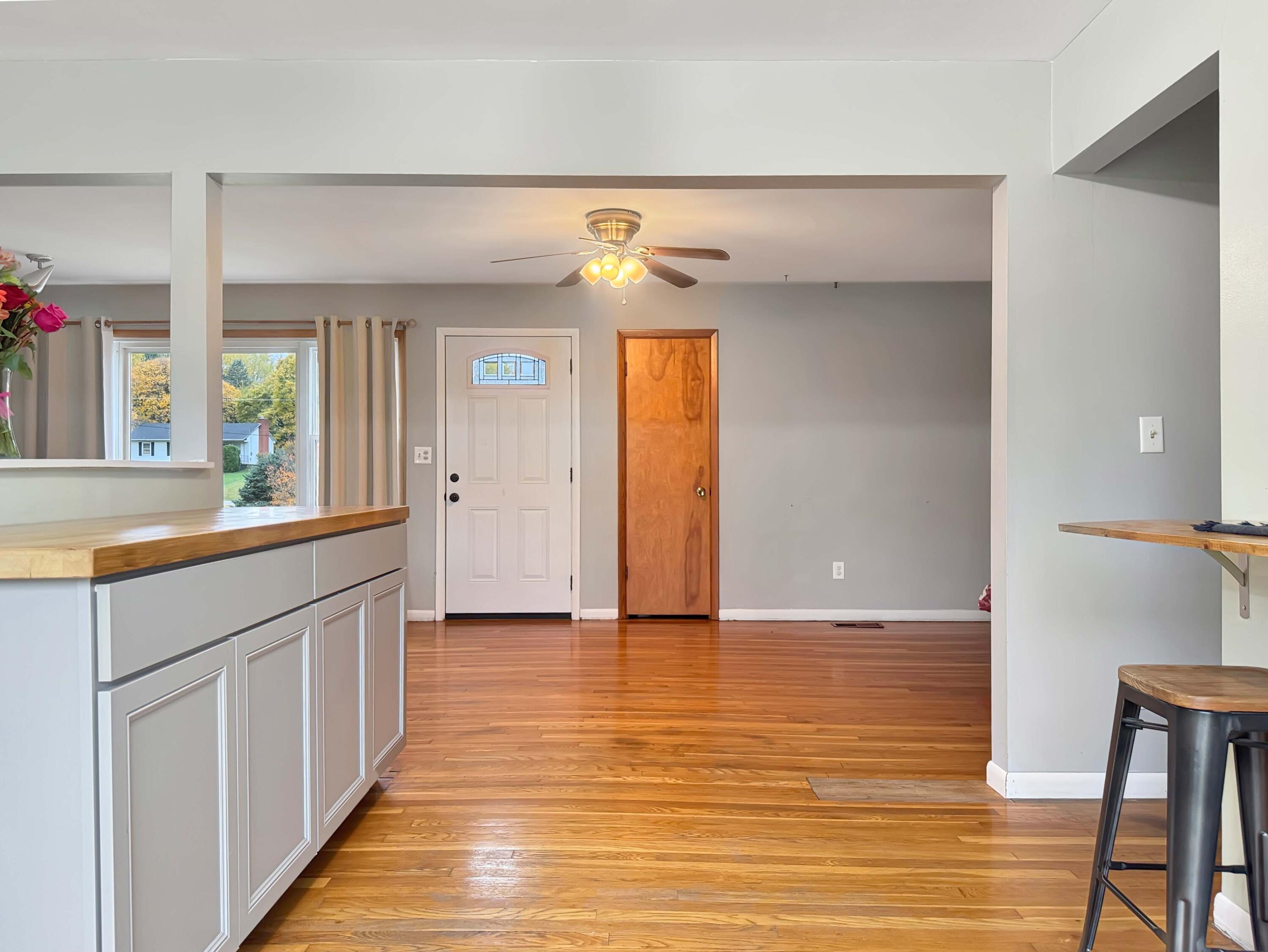 3770 Bosart, Springfield, Ohio 45503