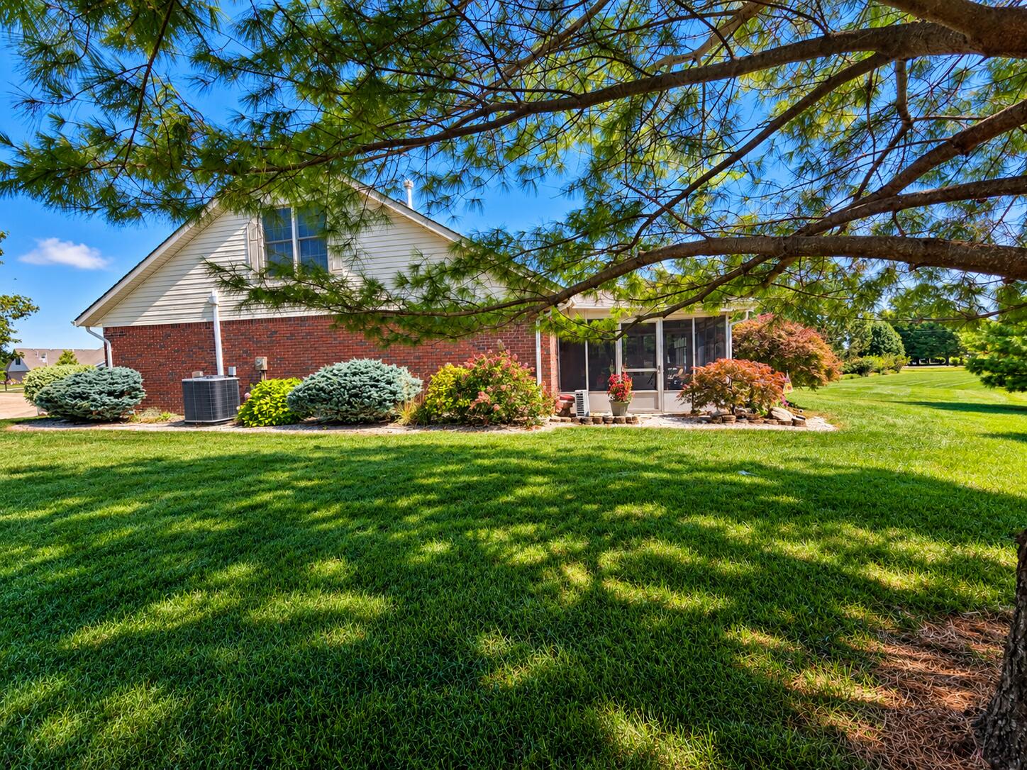 1922 Cattail Point, Springfield, Ohio 45502