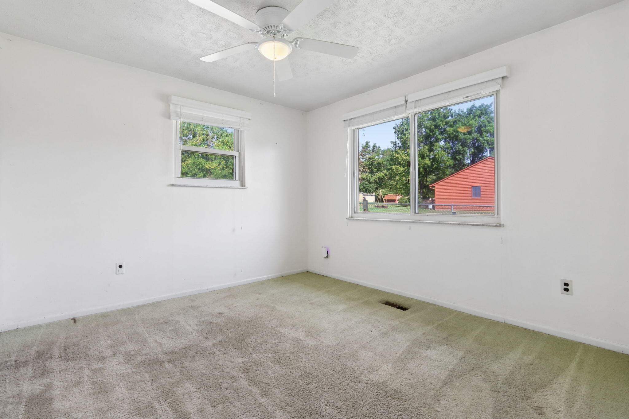 2430 Choctaw, London, Ohio 43140