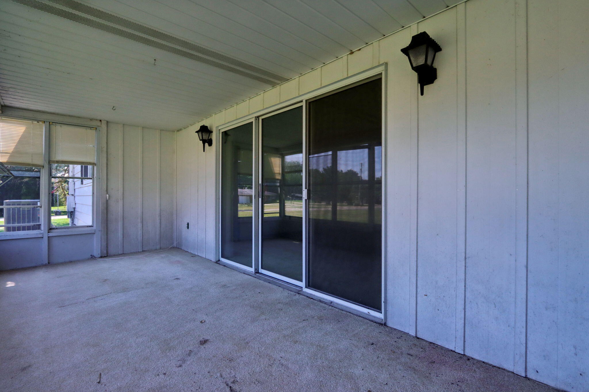 2430 Choctaw, London, Ohio 43140