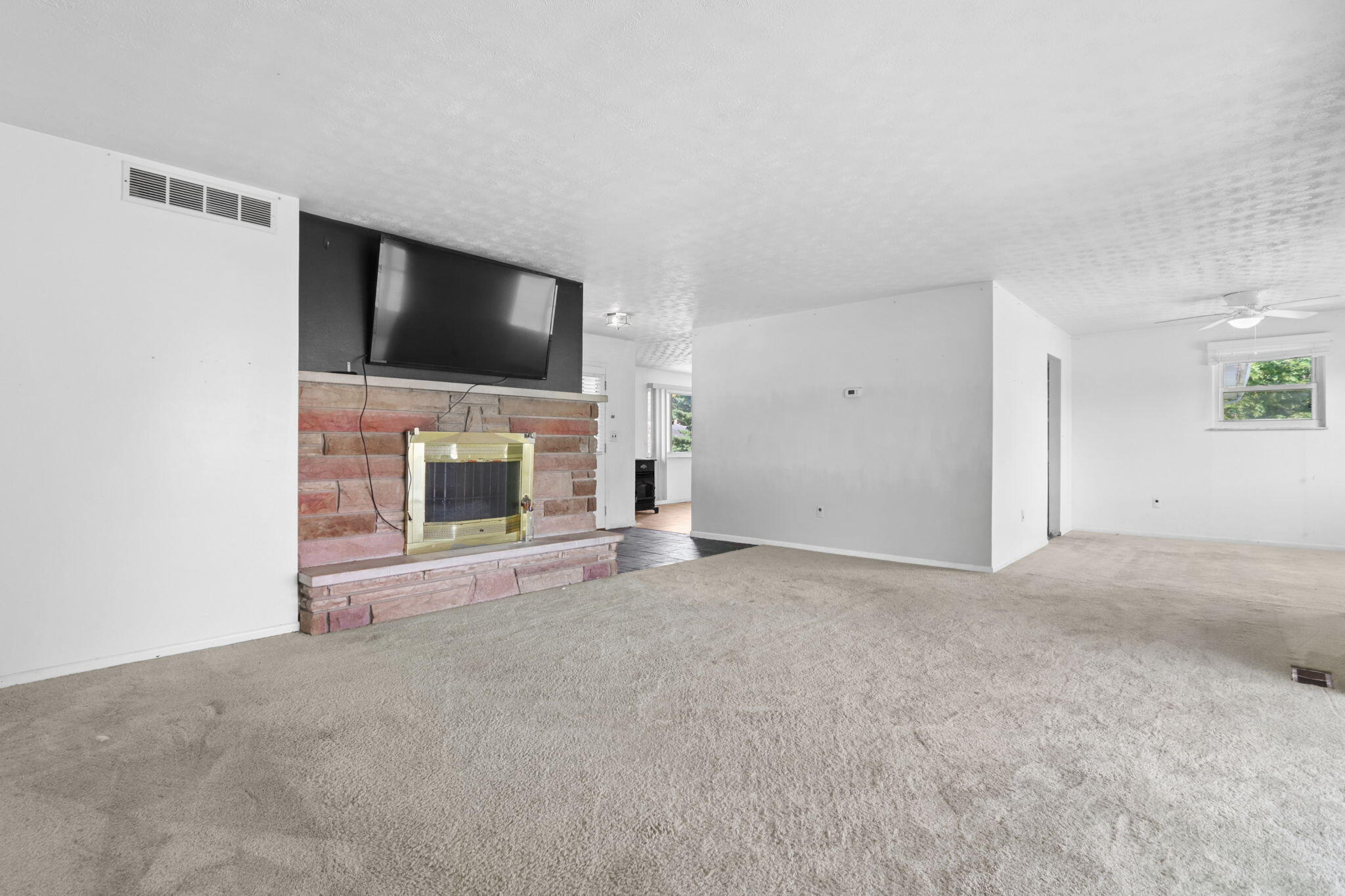 2430 Choctaw, London, Ohio 43140