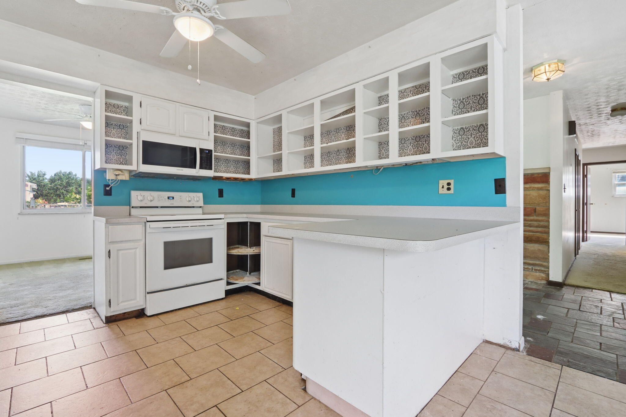 2430 Choctaw, London, Ohio 43140