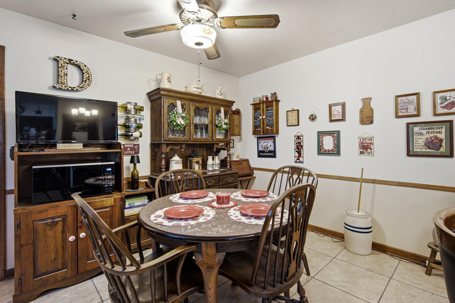 1131 Cloverdale, Troy, Ohio 45373